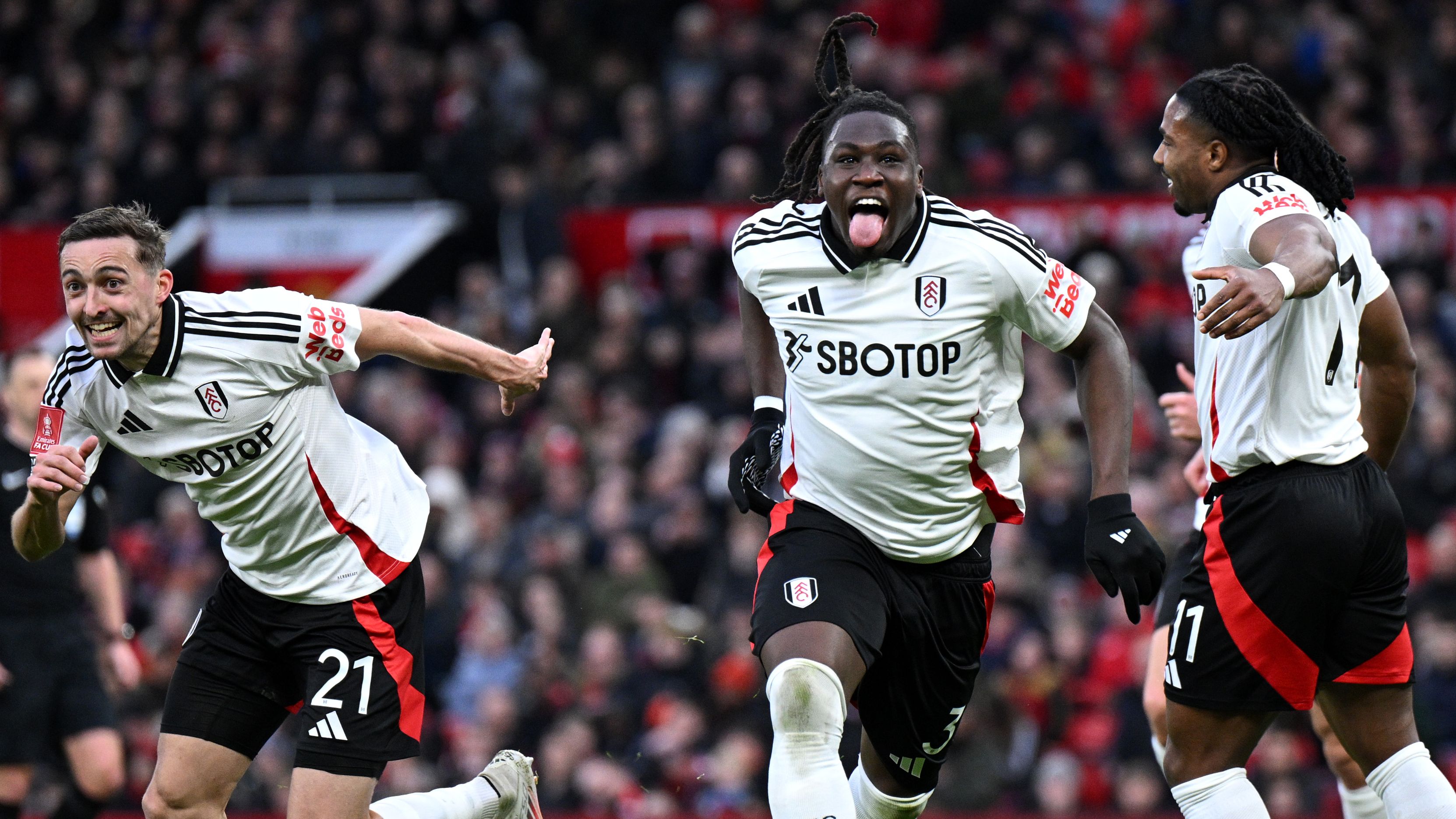 Manchester United v Fulham - Emirates FA Cup Fifth Round