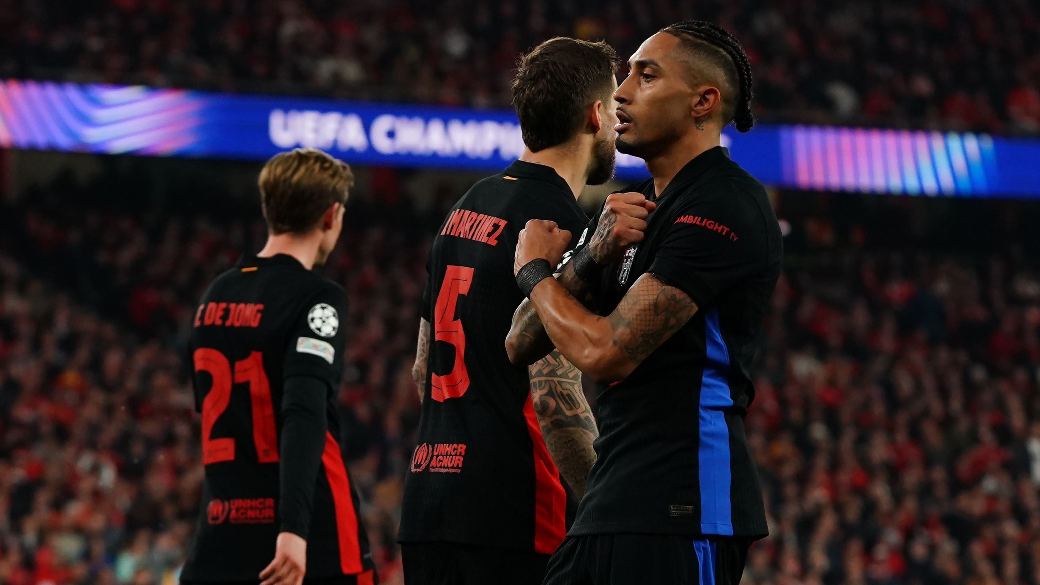 SL Benfica v FC Barcelona - UEFA Champions League 2024/25 Round of 16 First Leg