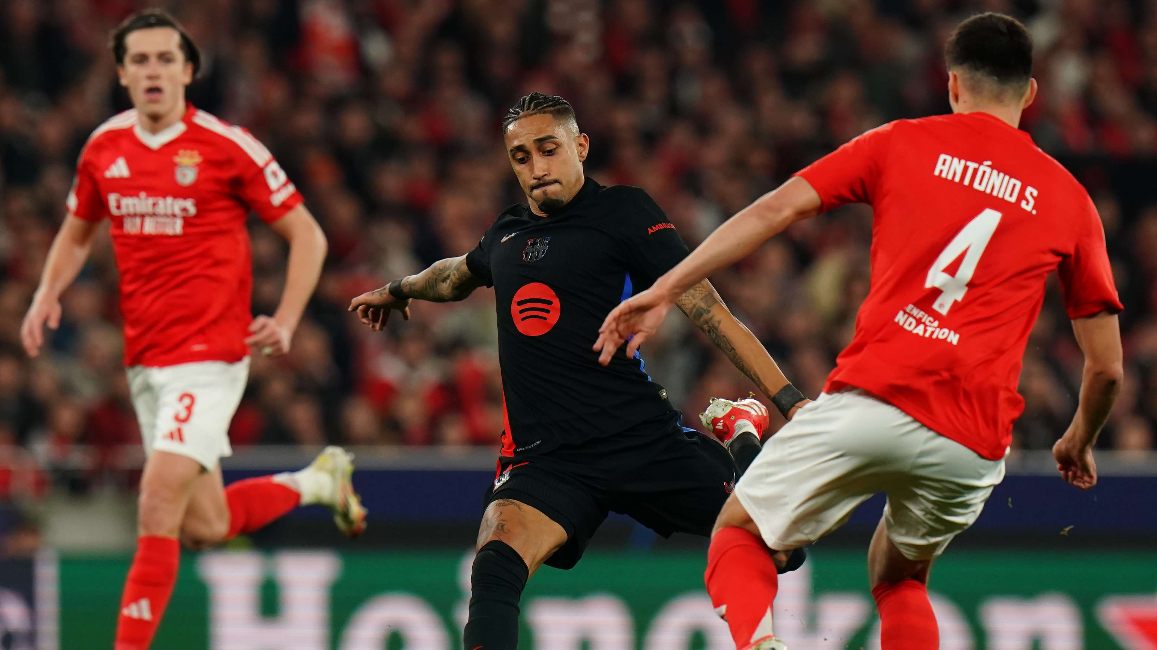 SL Benfica v FC Barcelona - UEFA Champions League 2024/25 Round of 16 First Leg