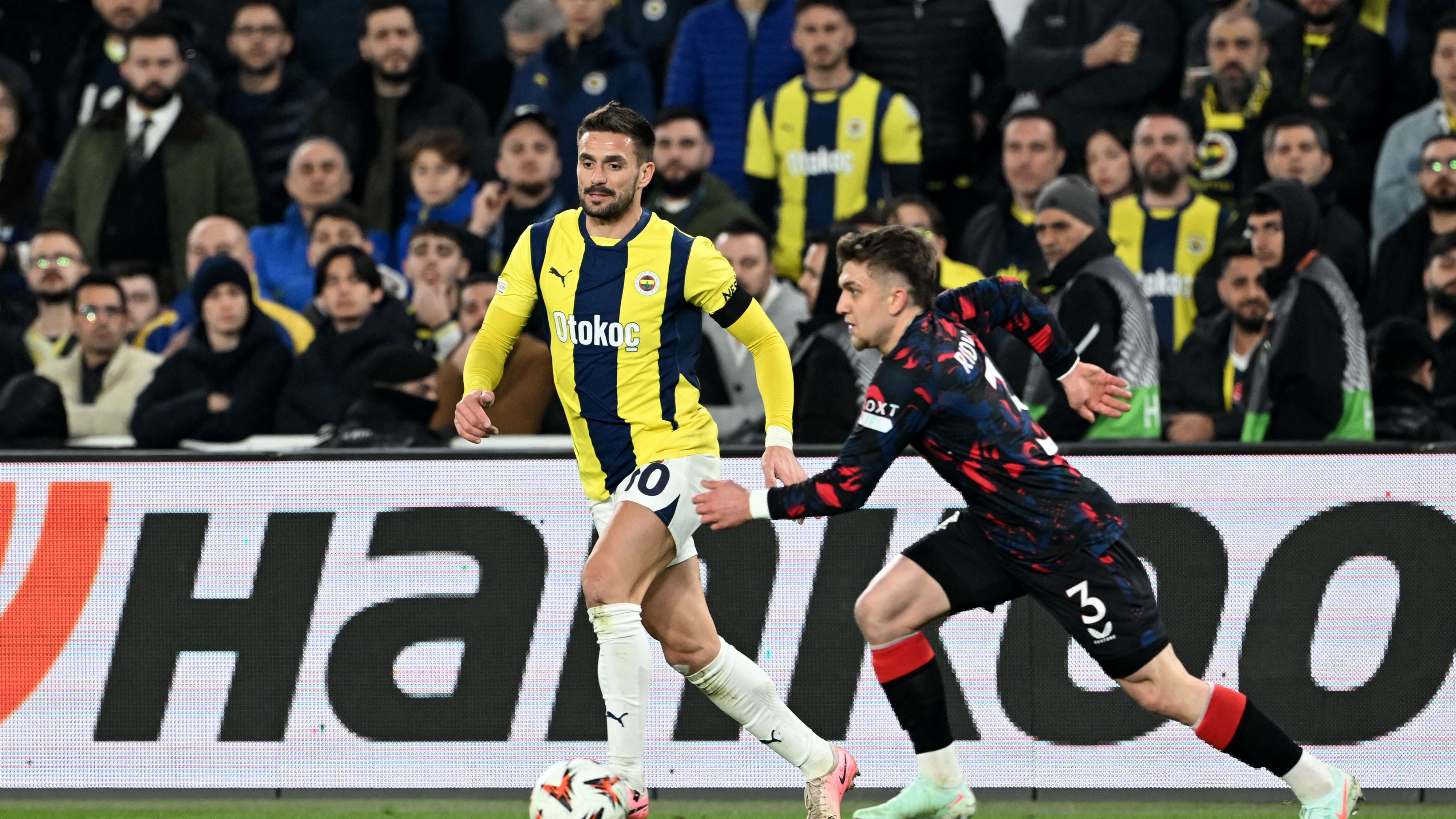 FBL-EUR-C3-FENERBAHCE-RANGERS