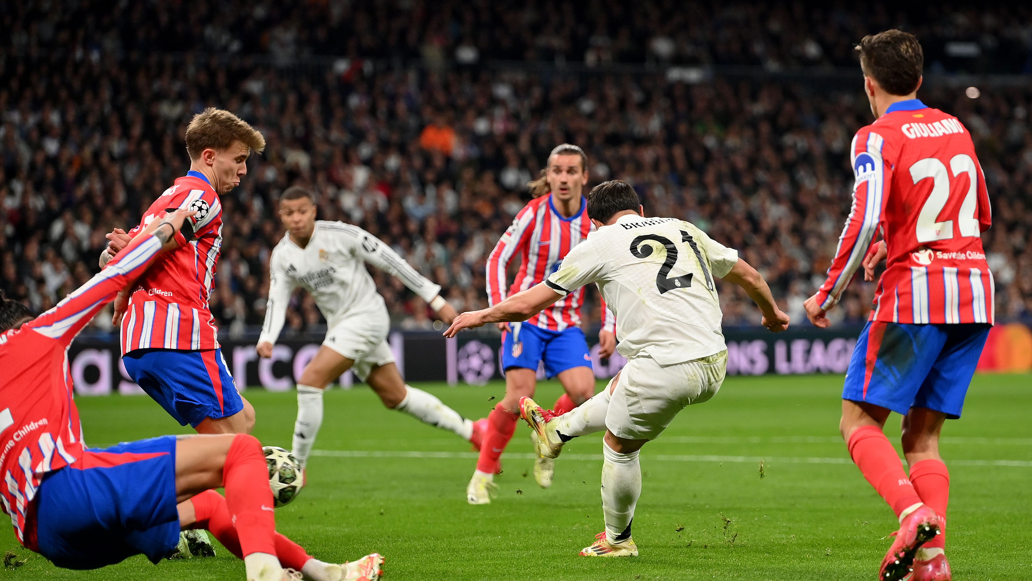Real Madrid C.F. v Atletico de Madrid - UEFA Champions League 2024/25 Round of 16 First Leg