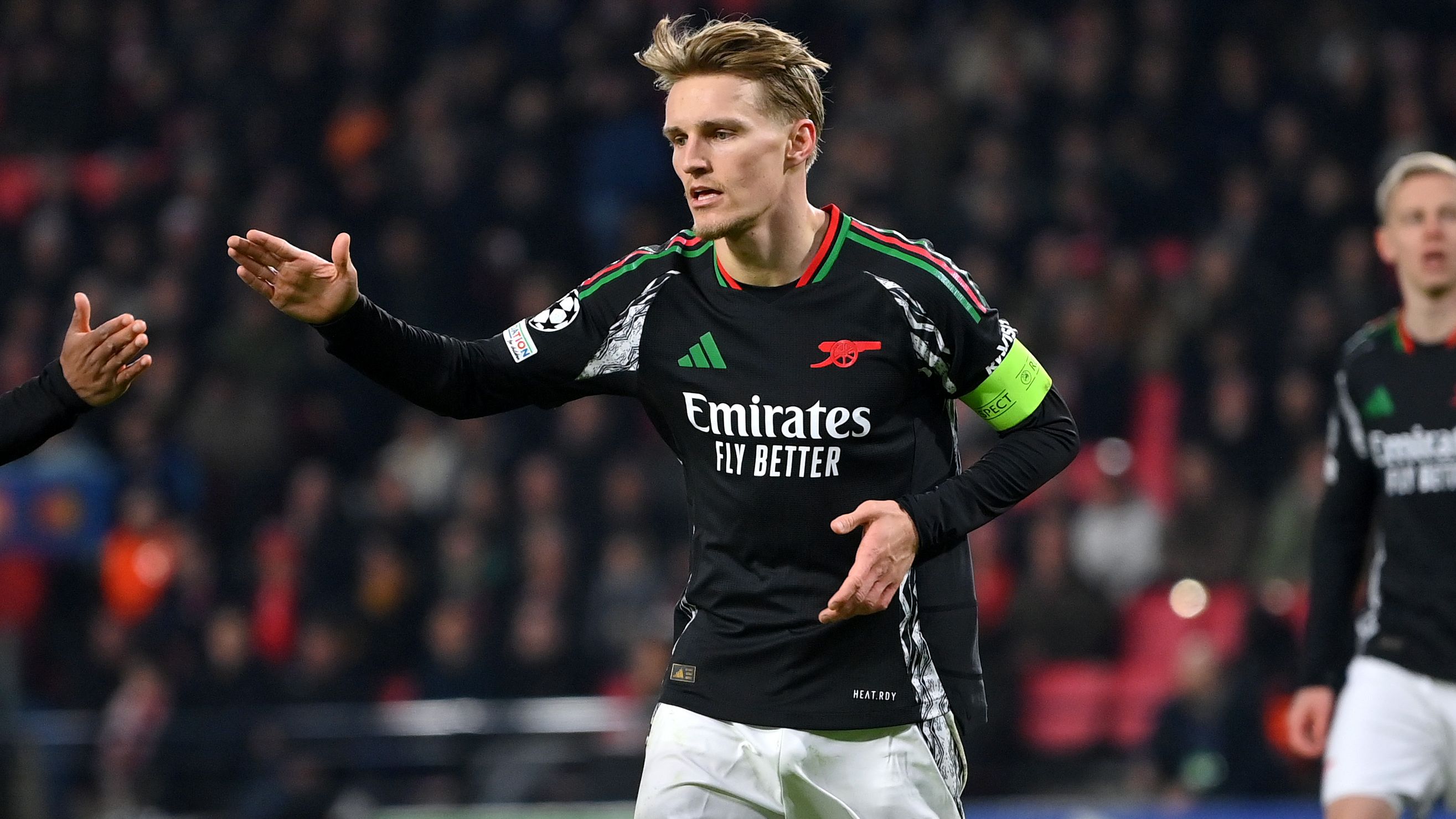 PSV Eindhoven v Arsenal FC - UEFA Champions League 2024/25 Round of 16 First Leg