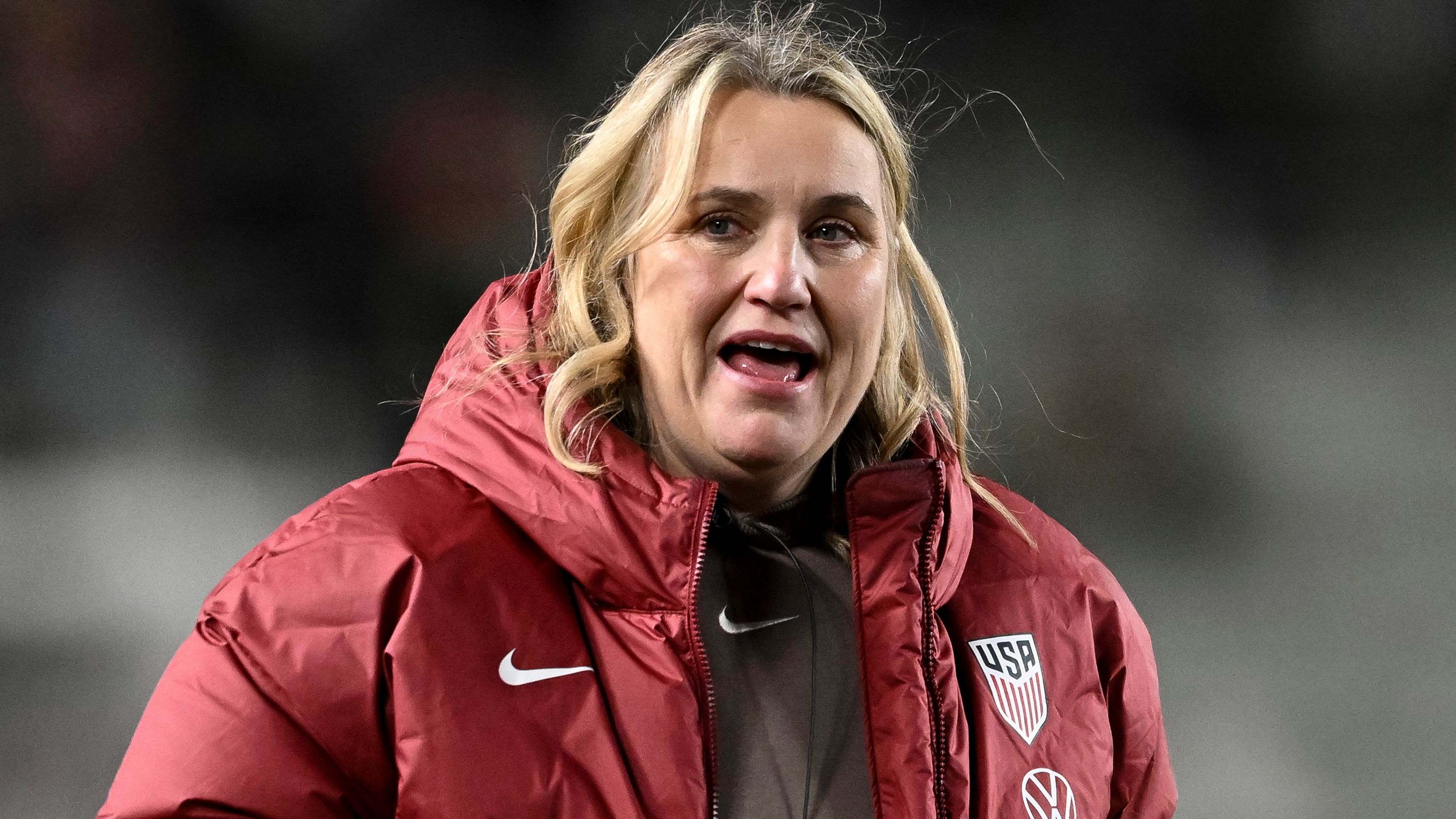 'Embrace the discomfort in it all' - USWNT head coach Emma Hayes delivers commencement address at Iona University, receives honorary doctorate | Goal.com UK