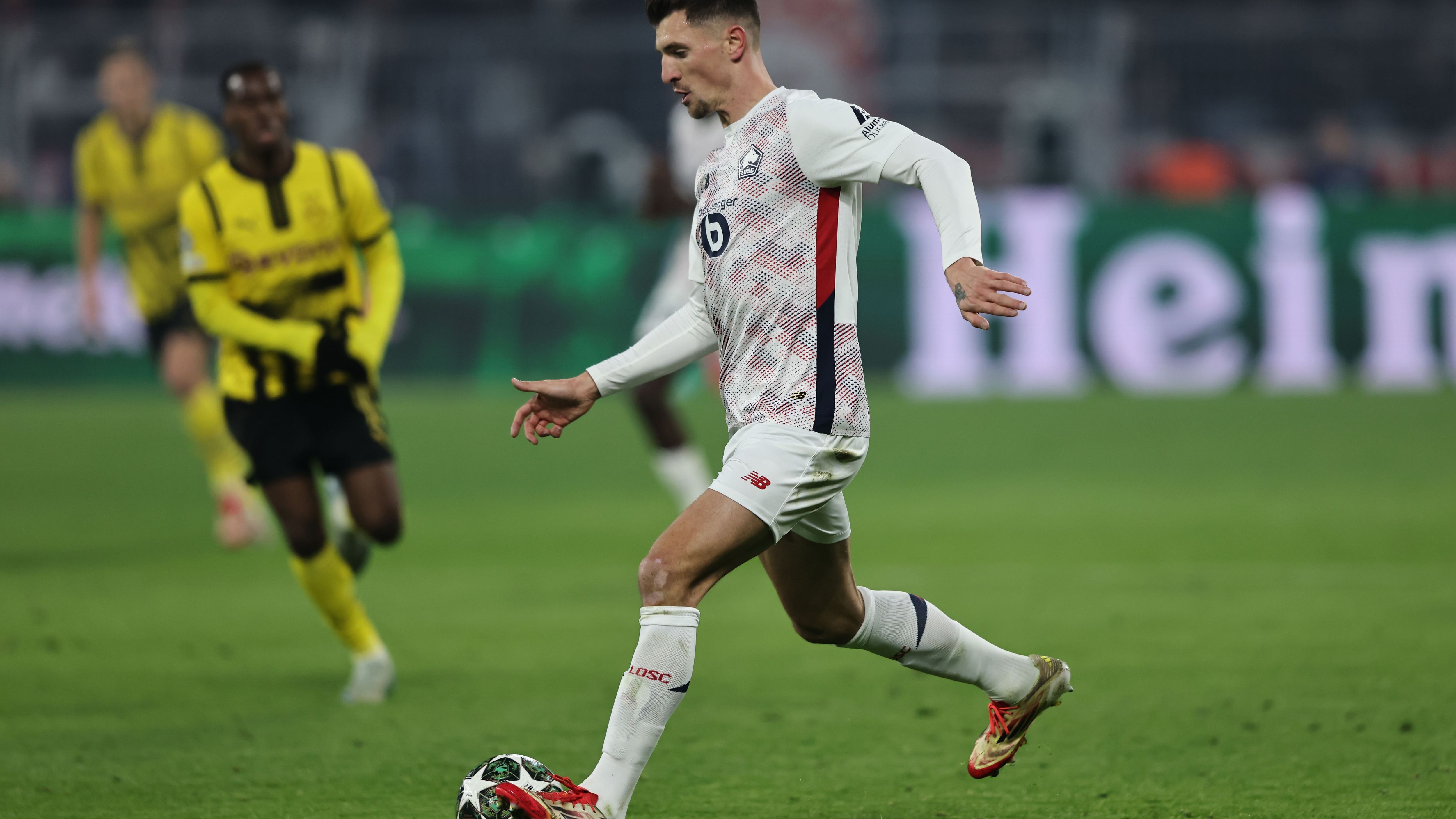 Borussia Dortmund v LOSC Lille - UEFA Champions League 2024/25 Round of 16 First Leg