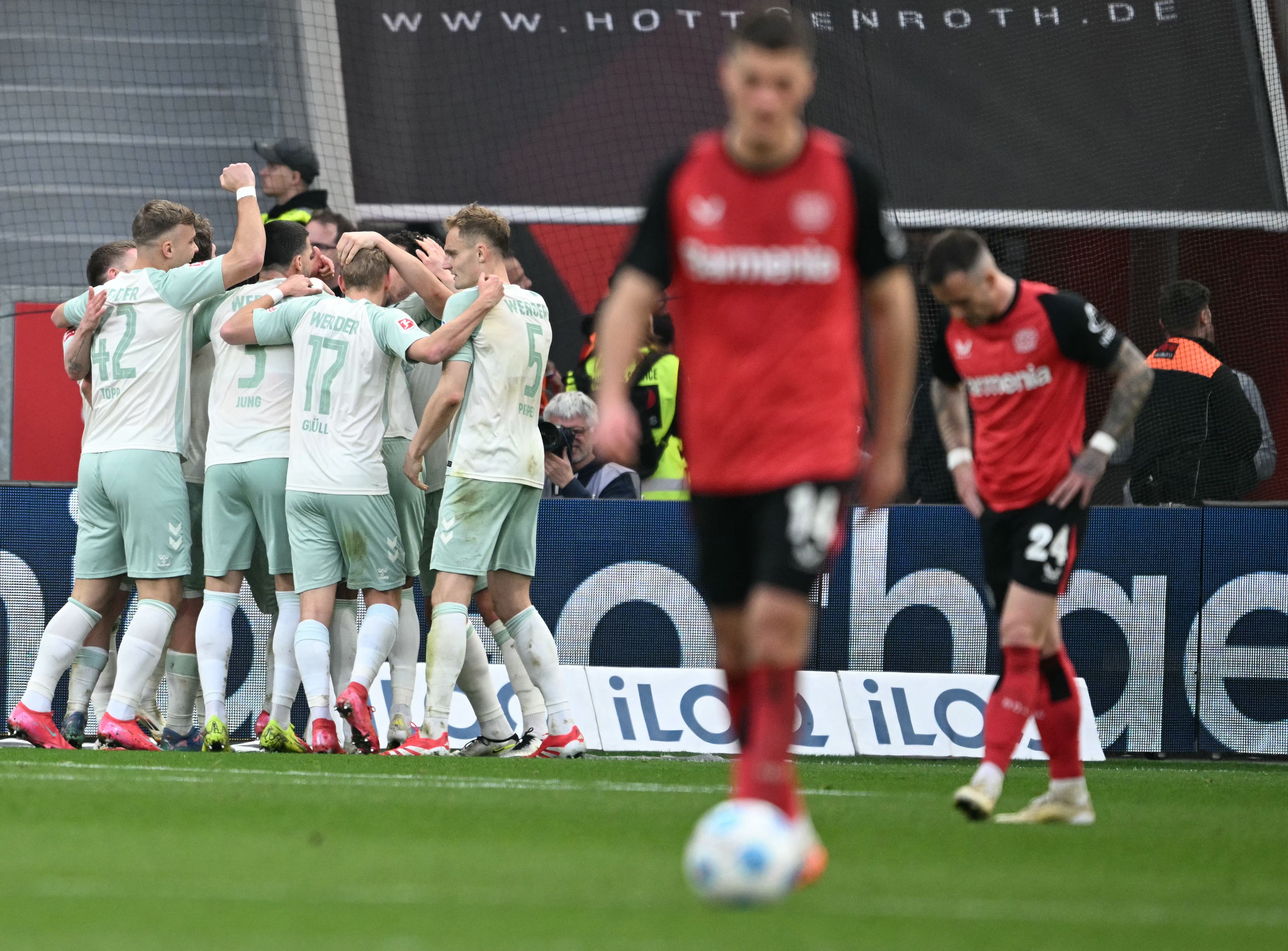 FBL-GER-BUNDESLIGA-LEVERKUSEN-BREMEN