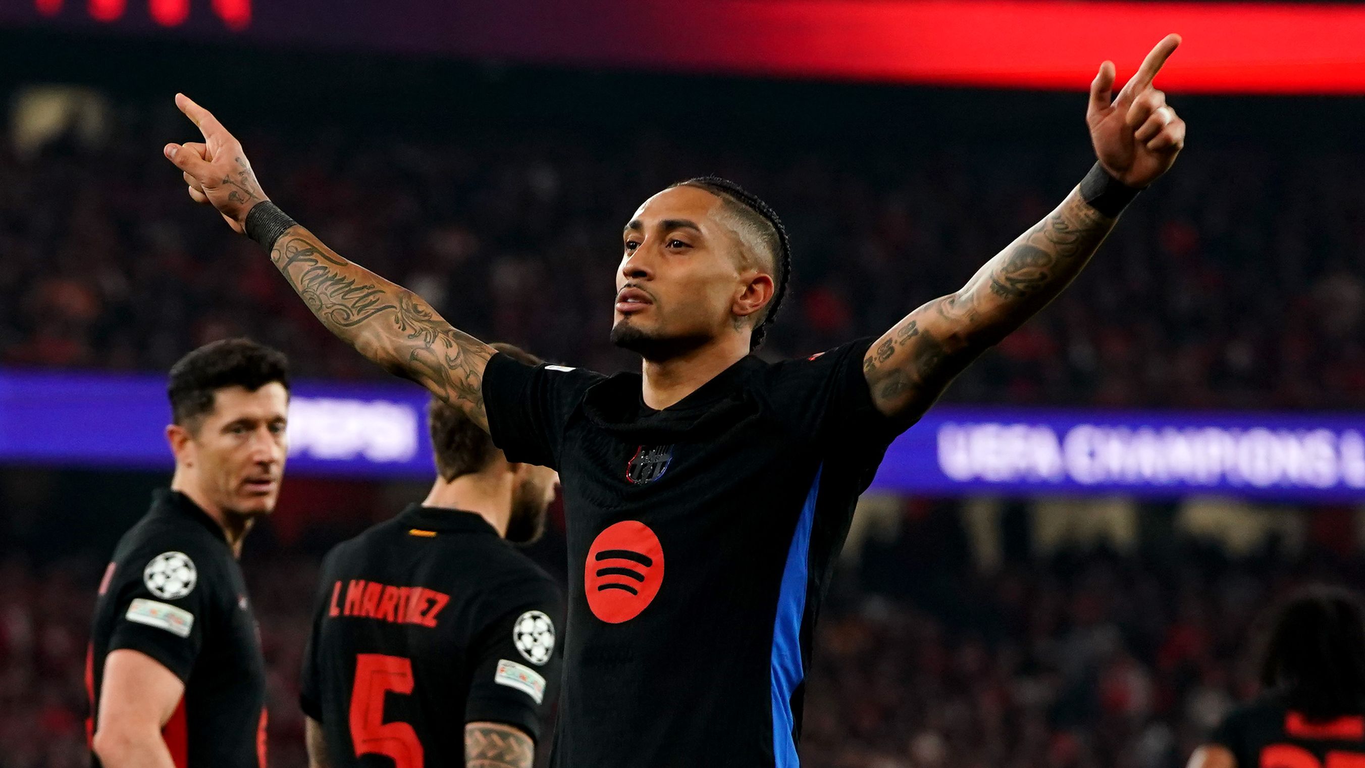 SL Benfica v FC Barcelona - UEFA Champions League 2024/25 Round of 16 First Leg