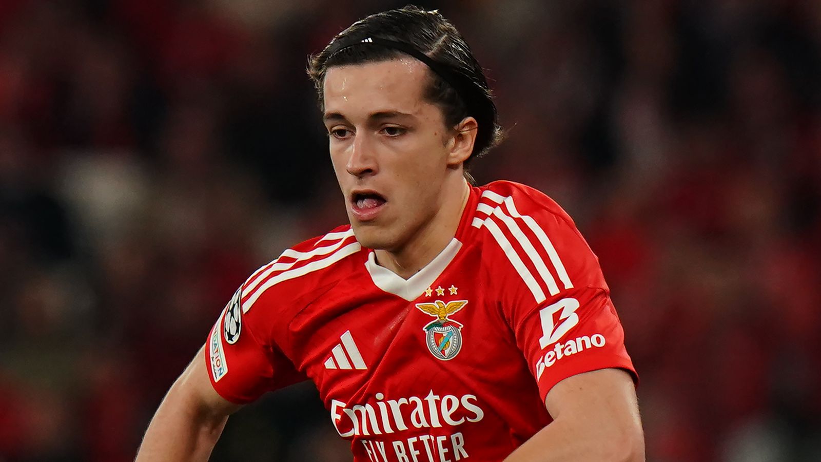 Real Madrid ready to give up on Alvaro Carreras over Benfica's €50m demands as Xabi Alonso eyes reunion with Bayer Leverkusen star as alternative | Goal.com UK