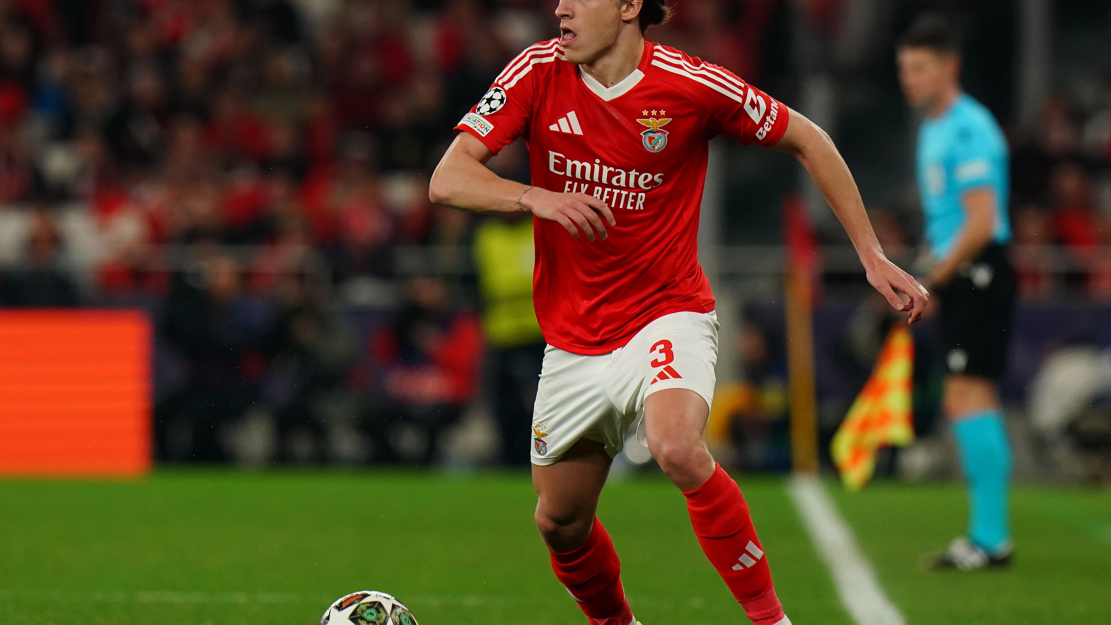 SL Benfica v FC Barcelona - UEFA Champions League 2024/25 Round of 16 First Leg