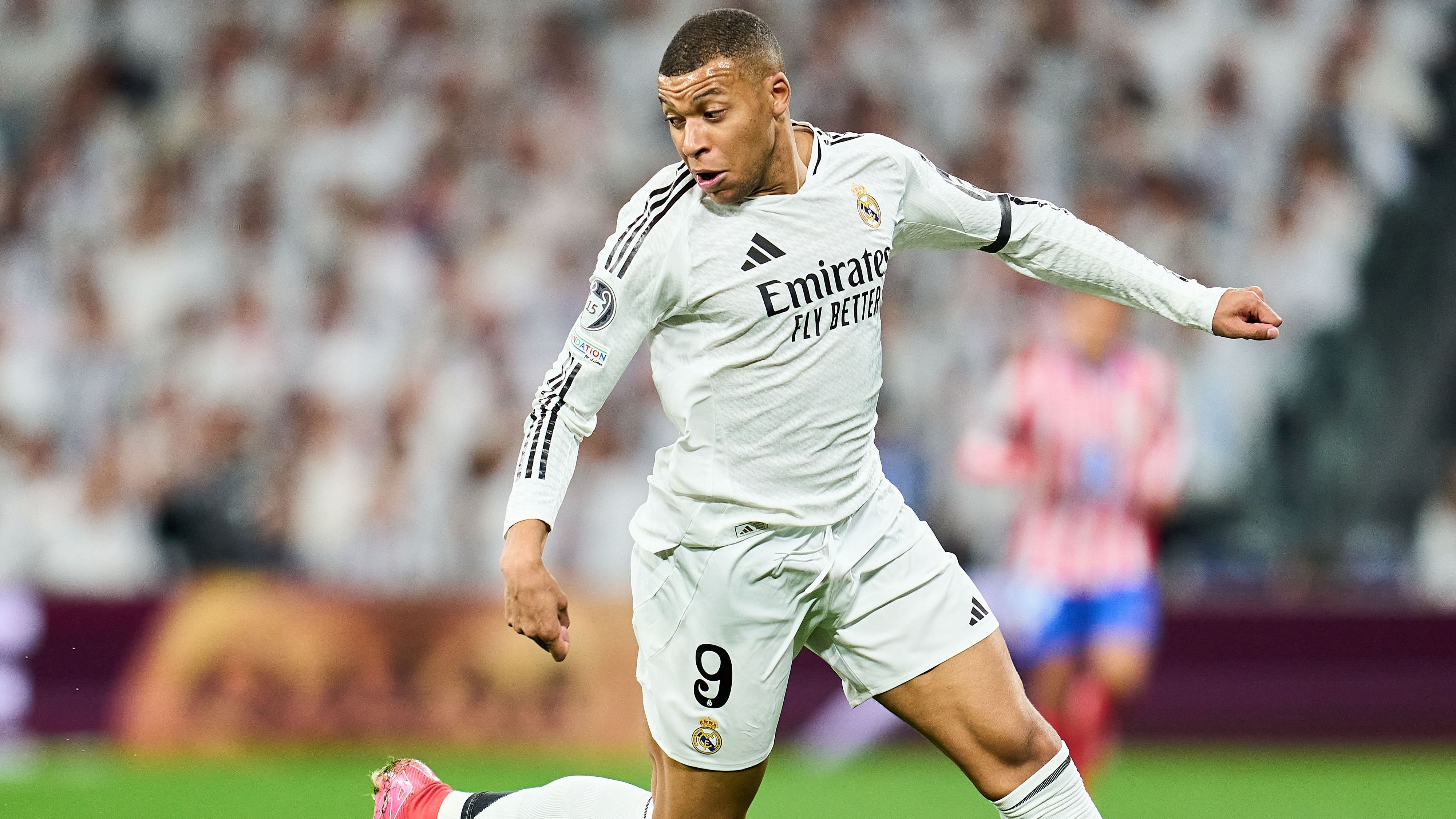 Real Madrid C.F. v Atletico de Madrid - UEFA Champions League 2024/25 Round of 16 First Leg