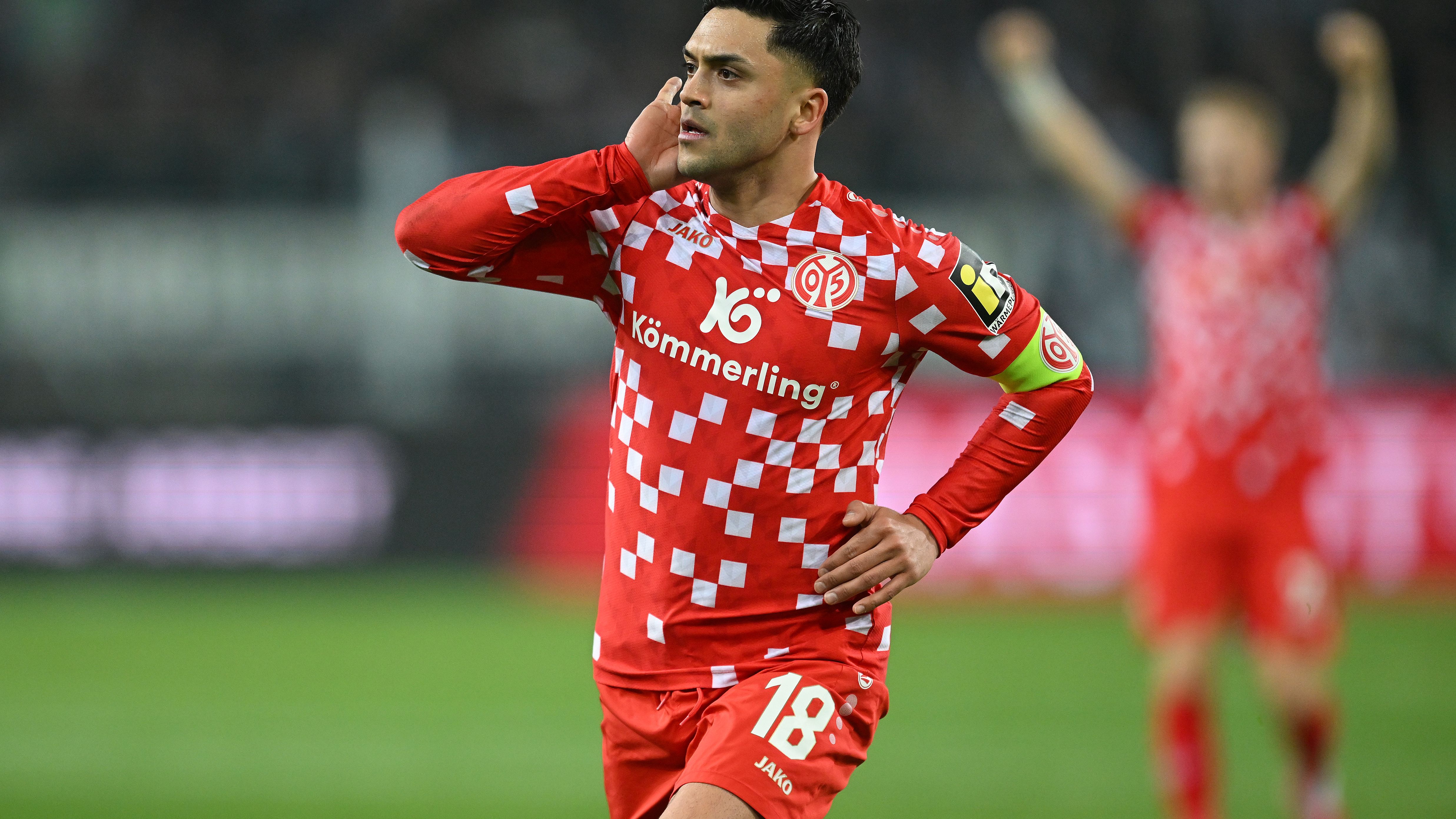 Borussia Mönchengladbach v 1. FSV Mainz 05 - Bundesliga