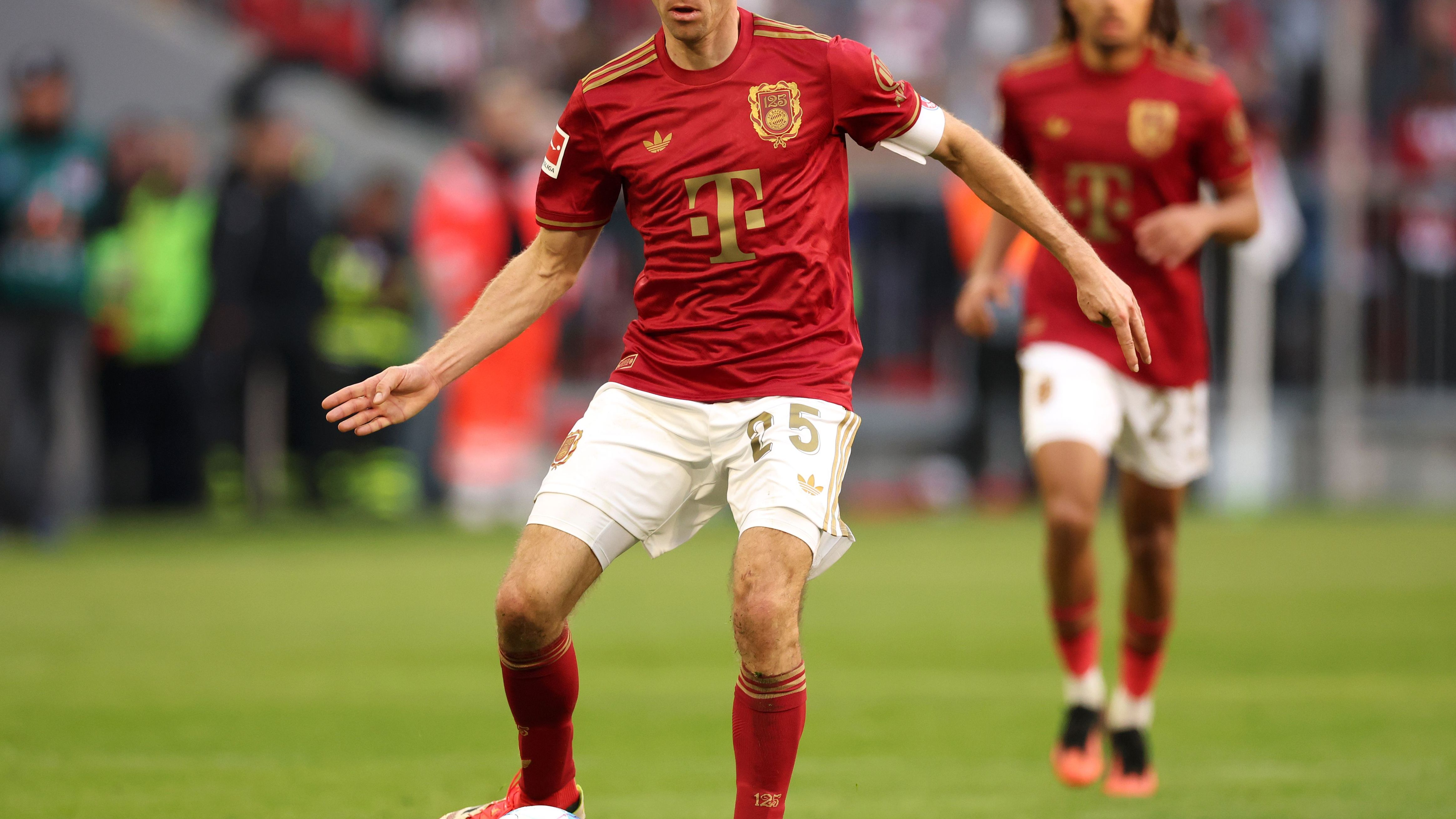 FC Bayern München v VfL Bochum 1848 - Bundesliga