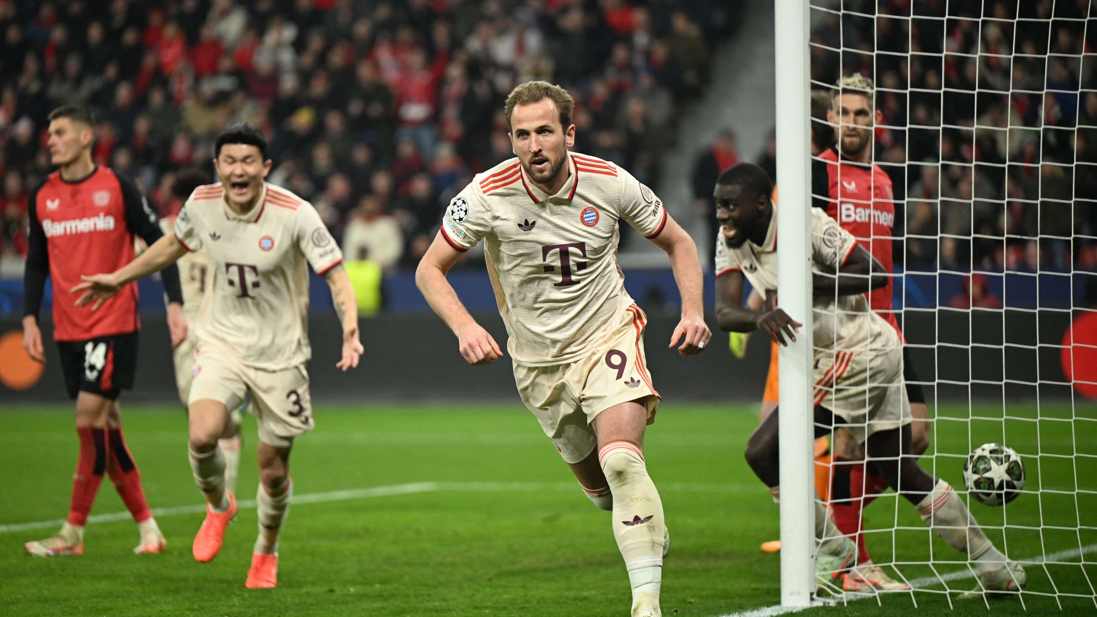 FBL-EUR-C1-LEVERKUSEN-BAYERN