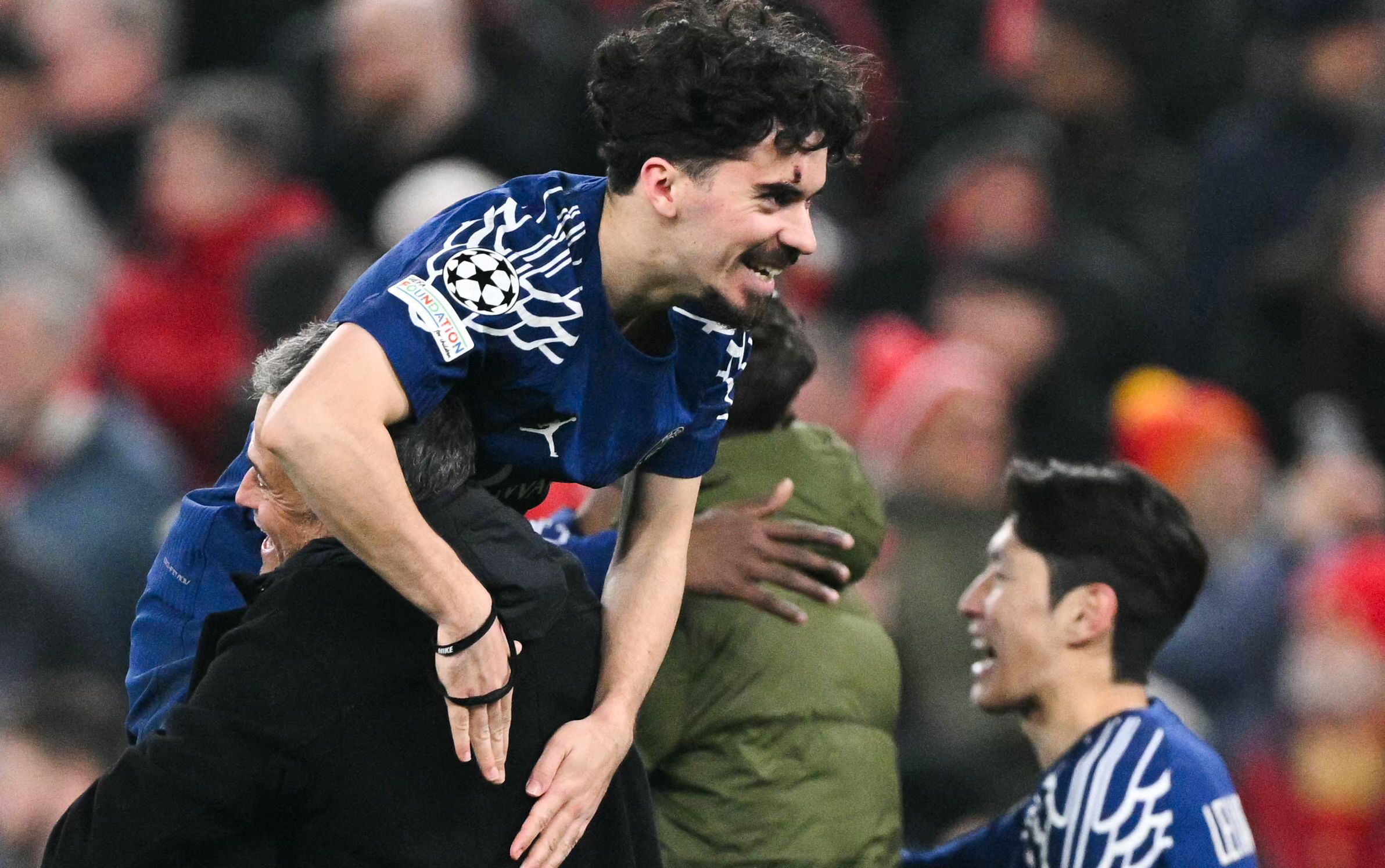 FBL-EUR-C1-LIVERPOOL-PSG