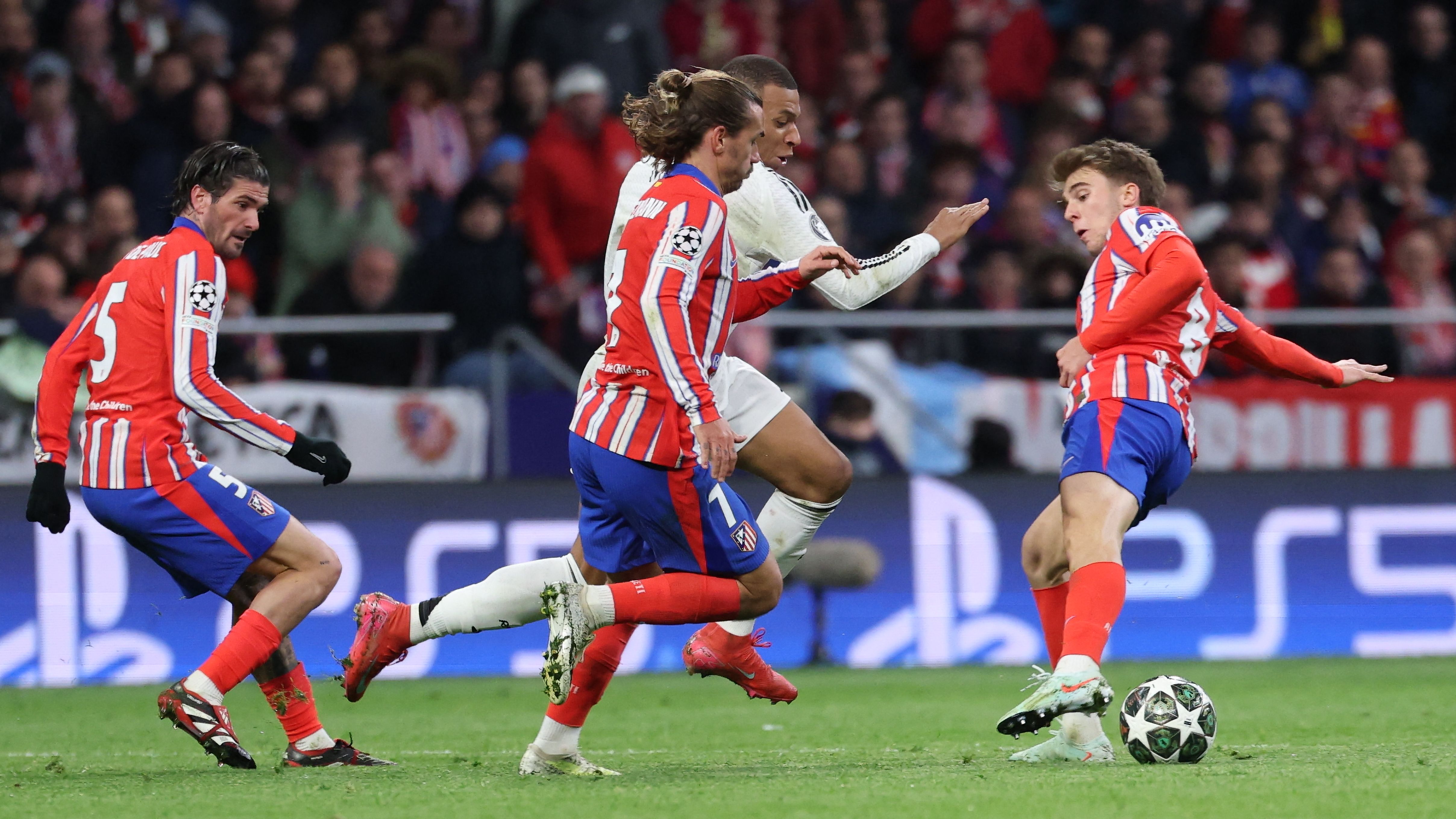 FBL-EUR-C1-ATLETICO-REAL MADRID