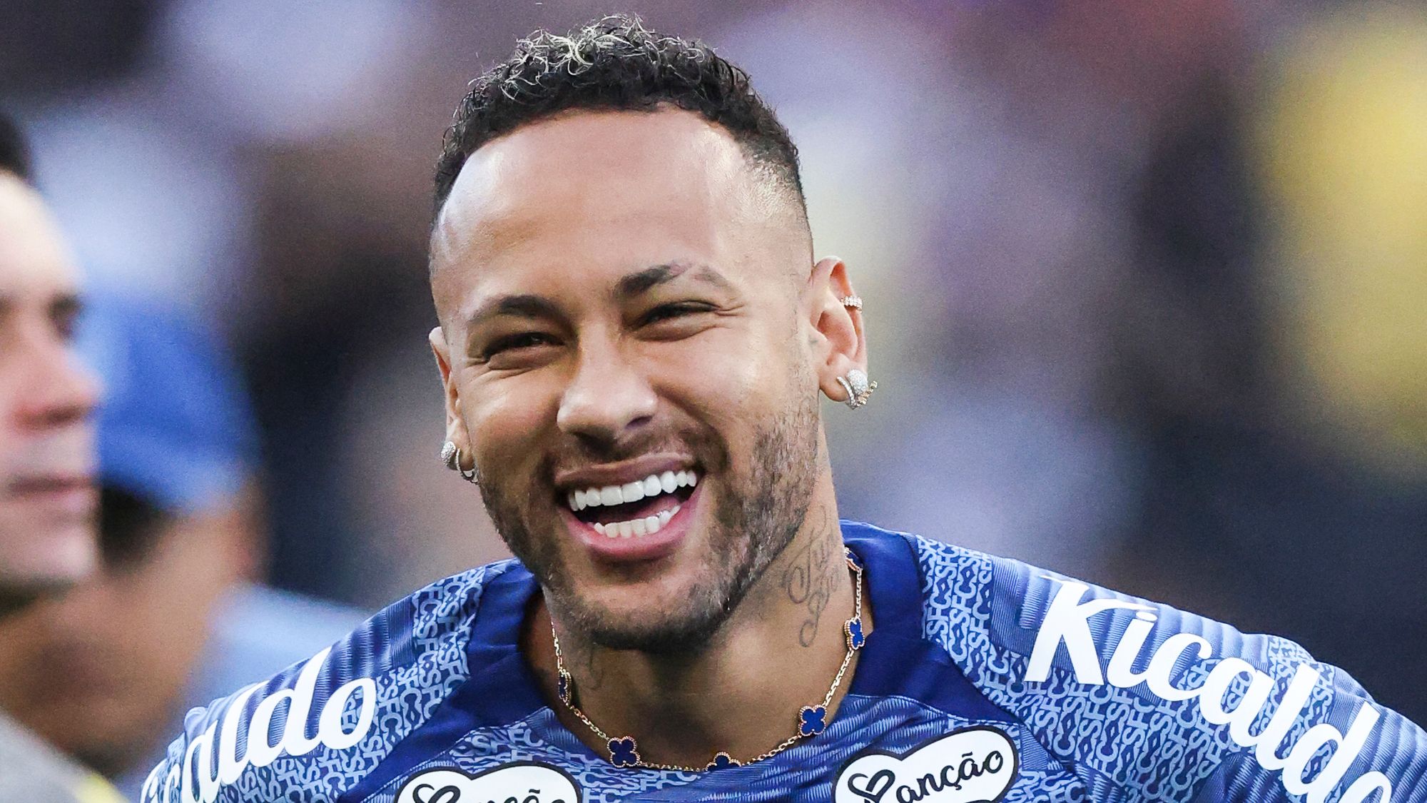 Im Trikot eines kleinen Bundesligaklubs: Neymar überrascht bei Social Media