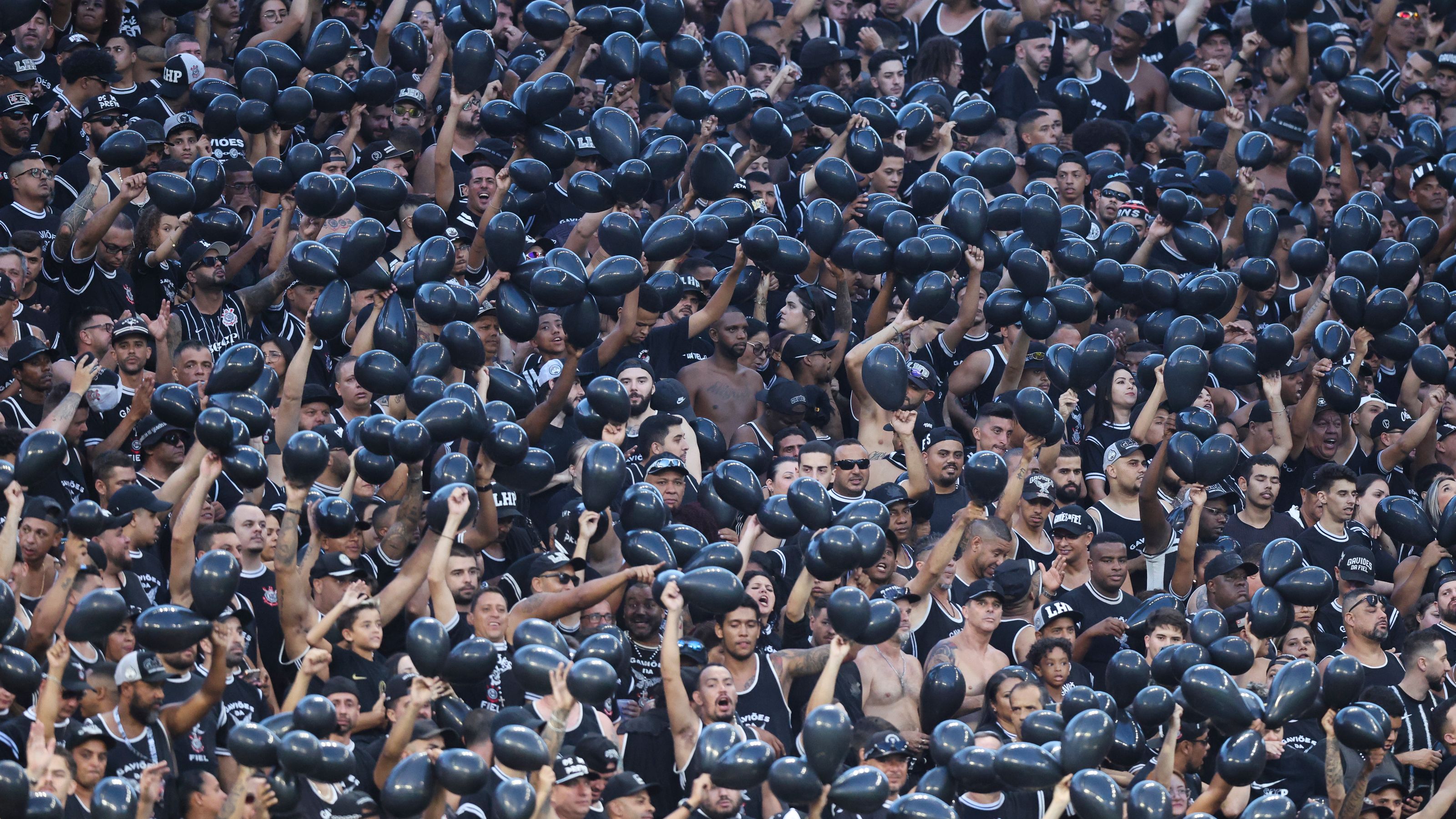 Corinthians v Santos - Campeonato Paulista 2025