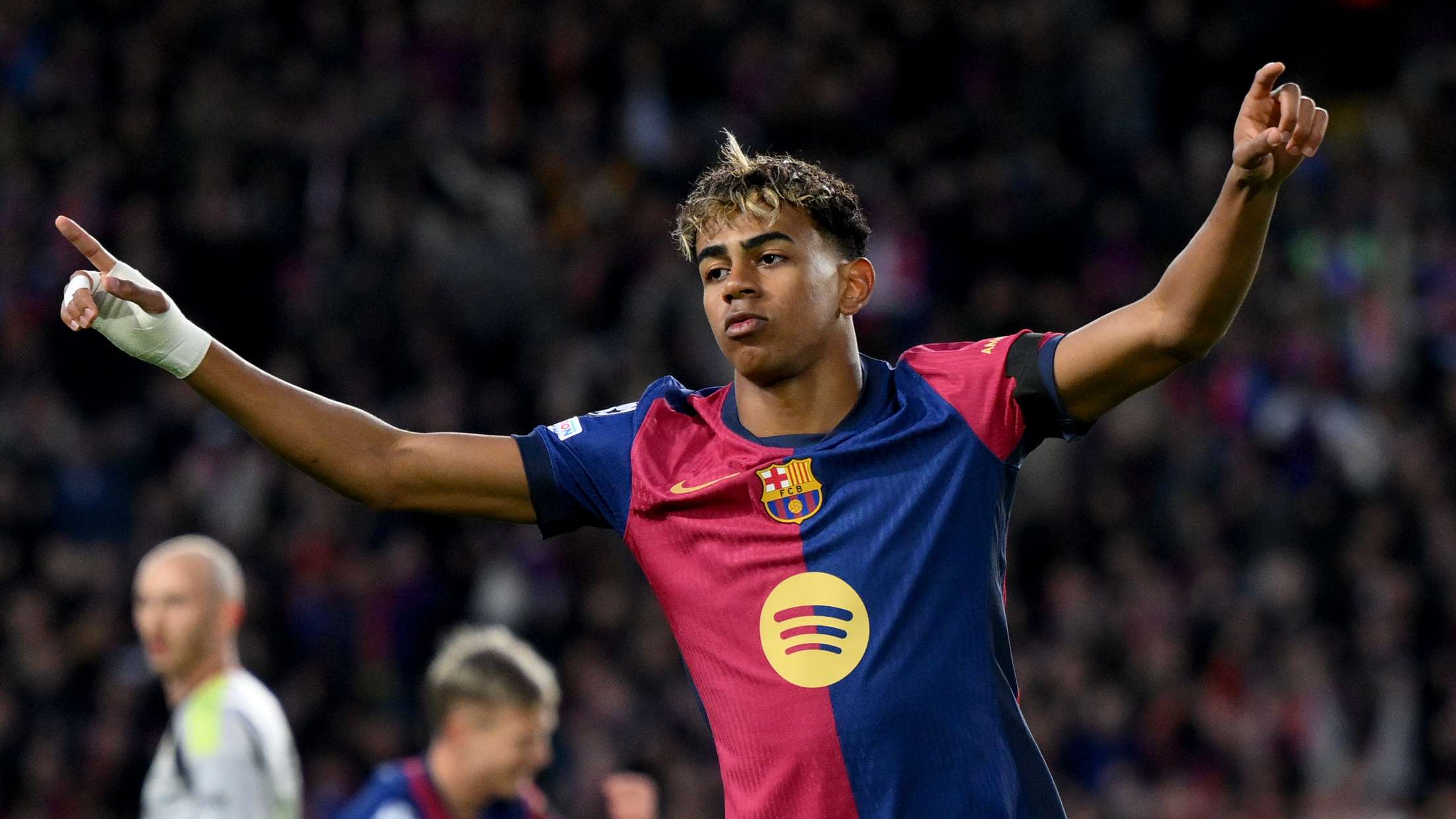 FC Barcelona v SL Benfica - UEFA Champions League 2024/25 Round of 16 Second Leg