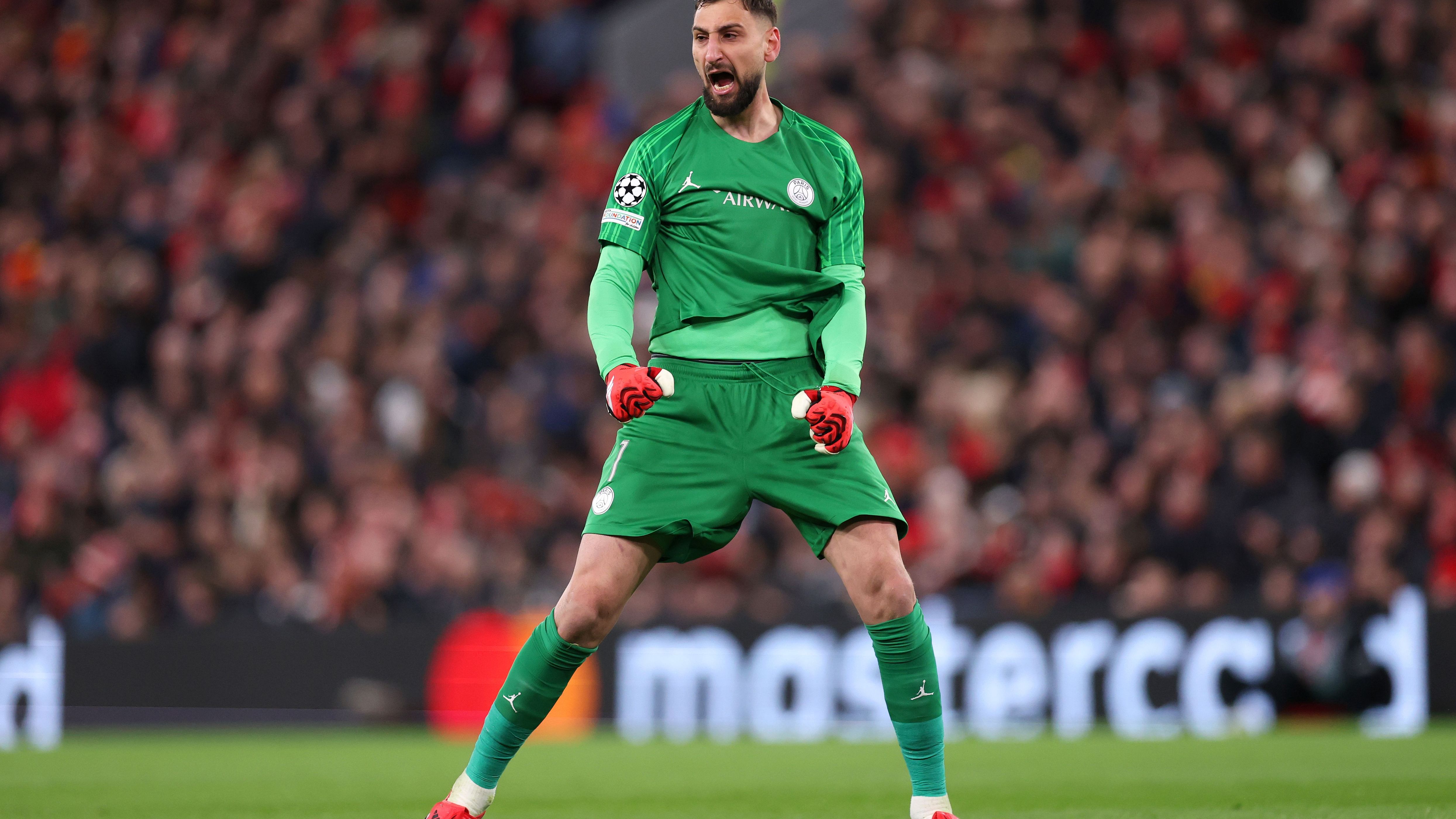 Liverpool FC v Paris Saint-Germain - UEFA Champions League 2024/25 Round of 16 Second Leg