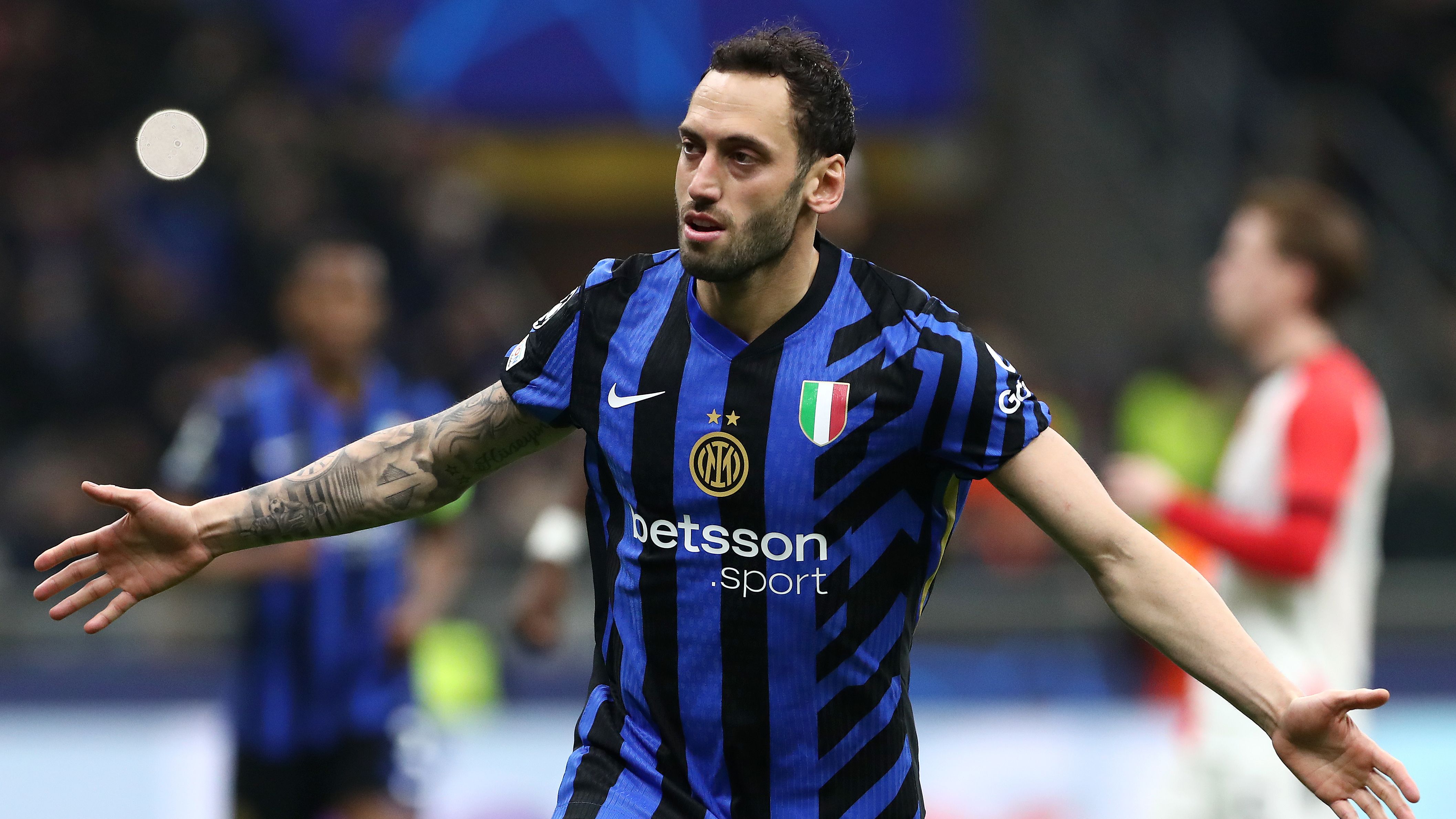 FC Internazionale Milano v Feyenoord - UEFA Champions League 2024/25 Round of 16 Second Leg