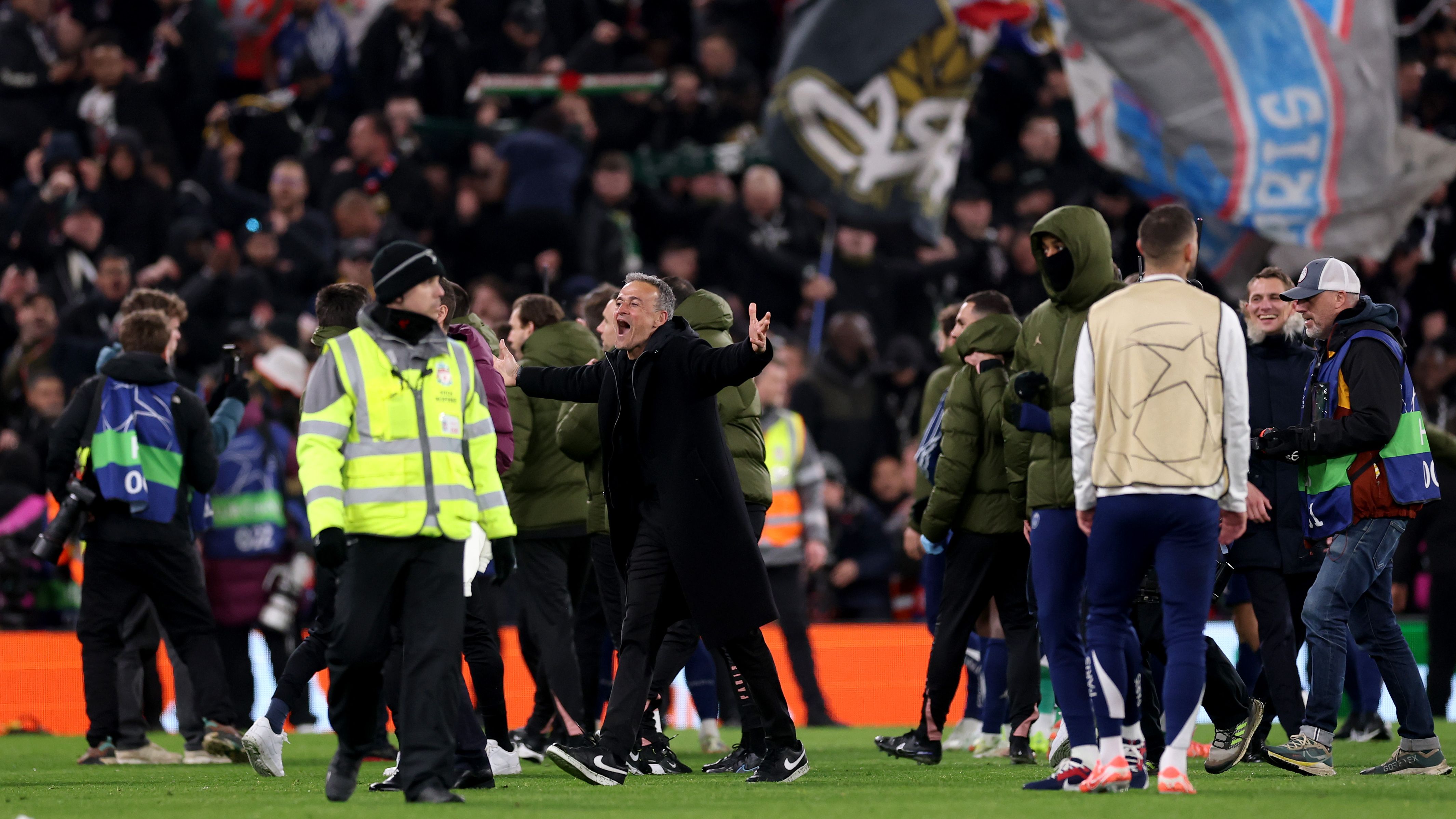Liverpool FC v Paris Saint-Germain - UEFA Champions League 2024/25 Round of 16 Second Leg
