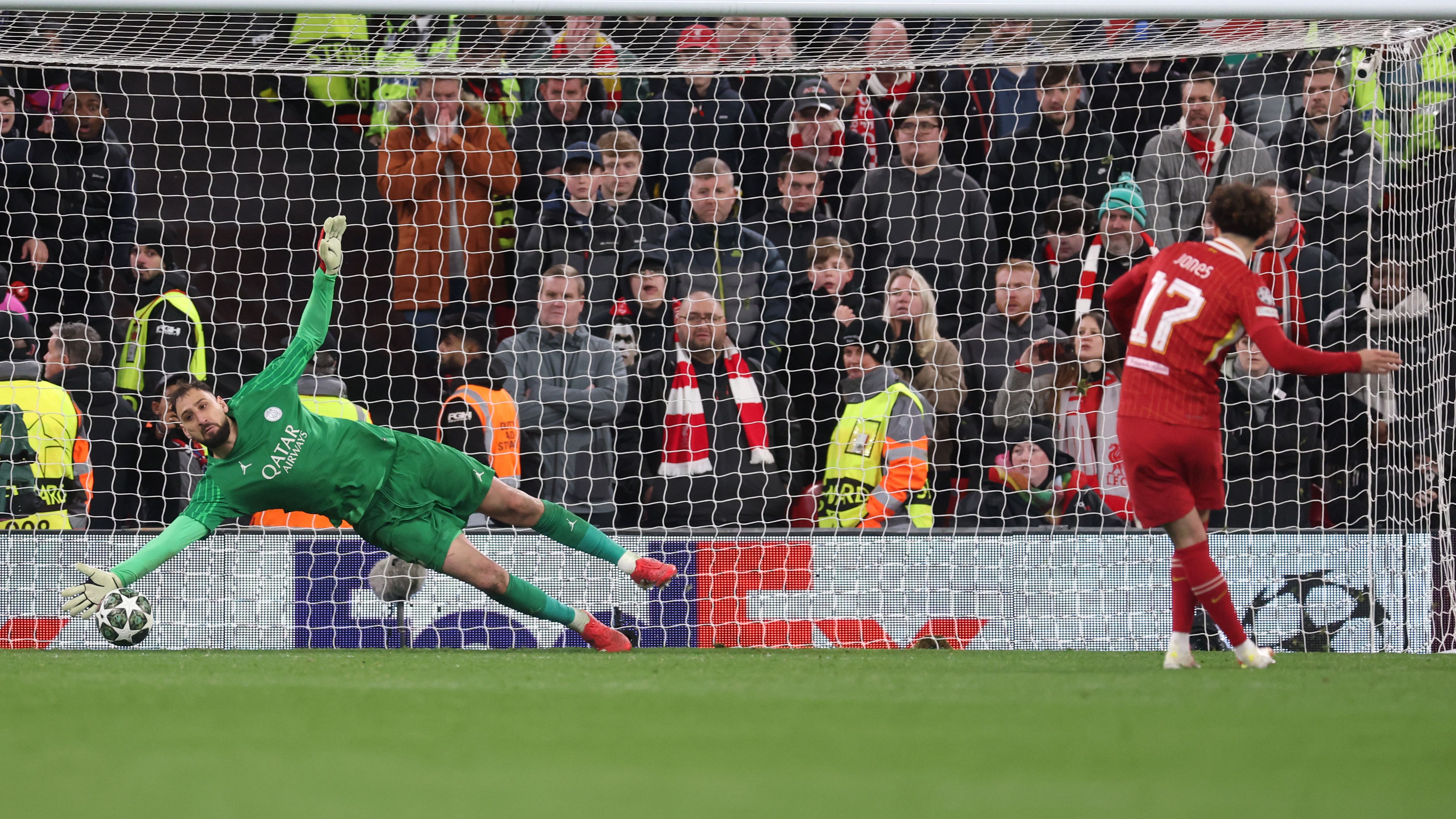 Liverpool FC v Paris Saint-Germain - UEFA Champions League 2024/25 Round of 16 Second Leg