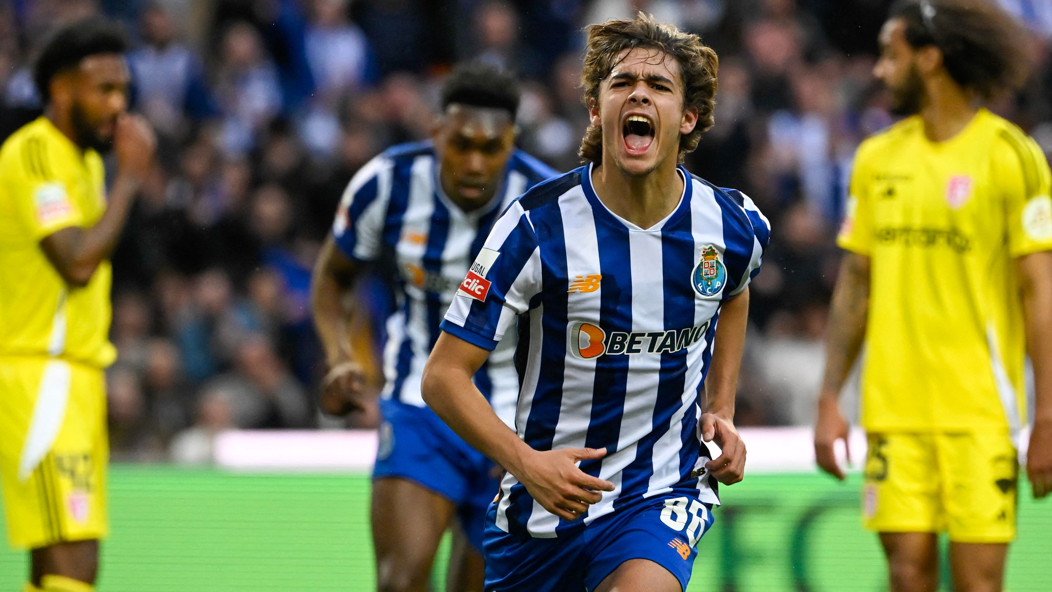 FBL-POR-LIGA-PORTO-AVS