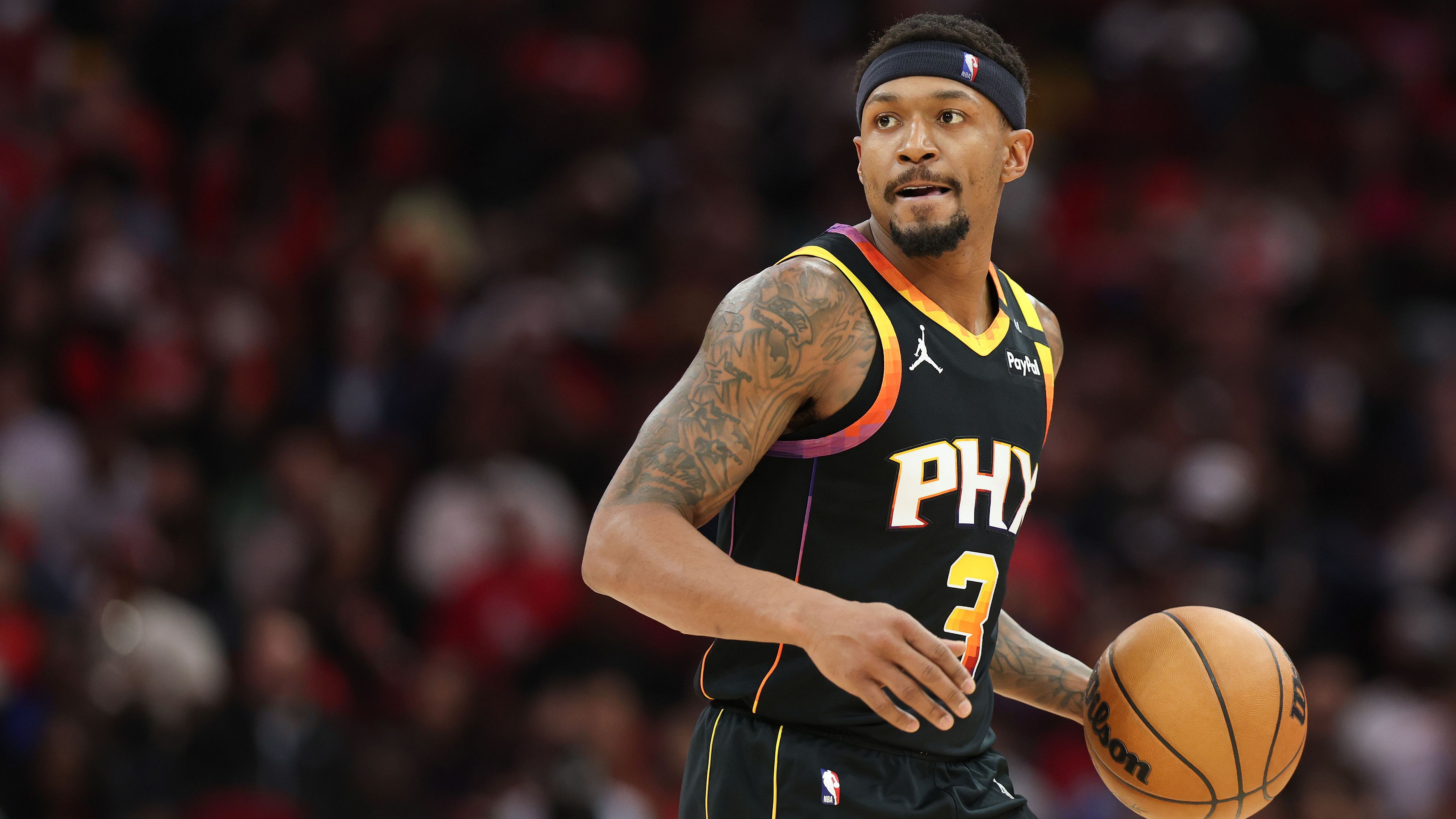 Phoenix Suns v Houston Rockets