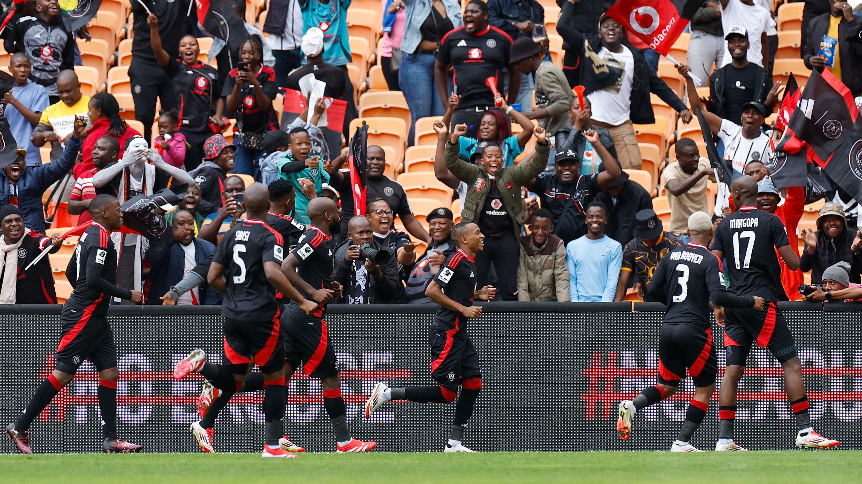 FBL-AFR-PSL-PIRATES-SUNDOWNS