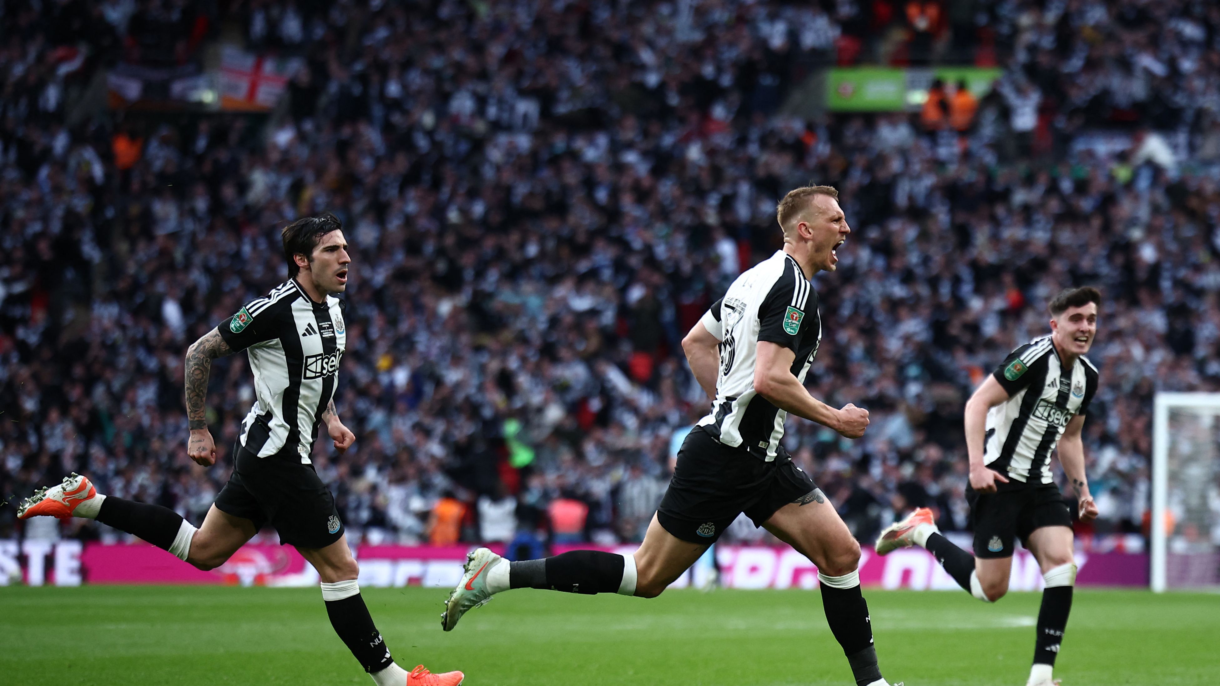 FBL-ENG-LCUP-LIVERPOOL-NEWCASTLE