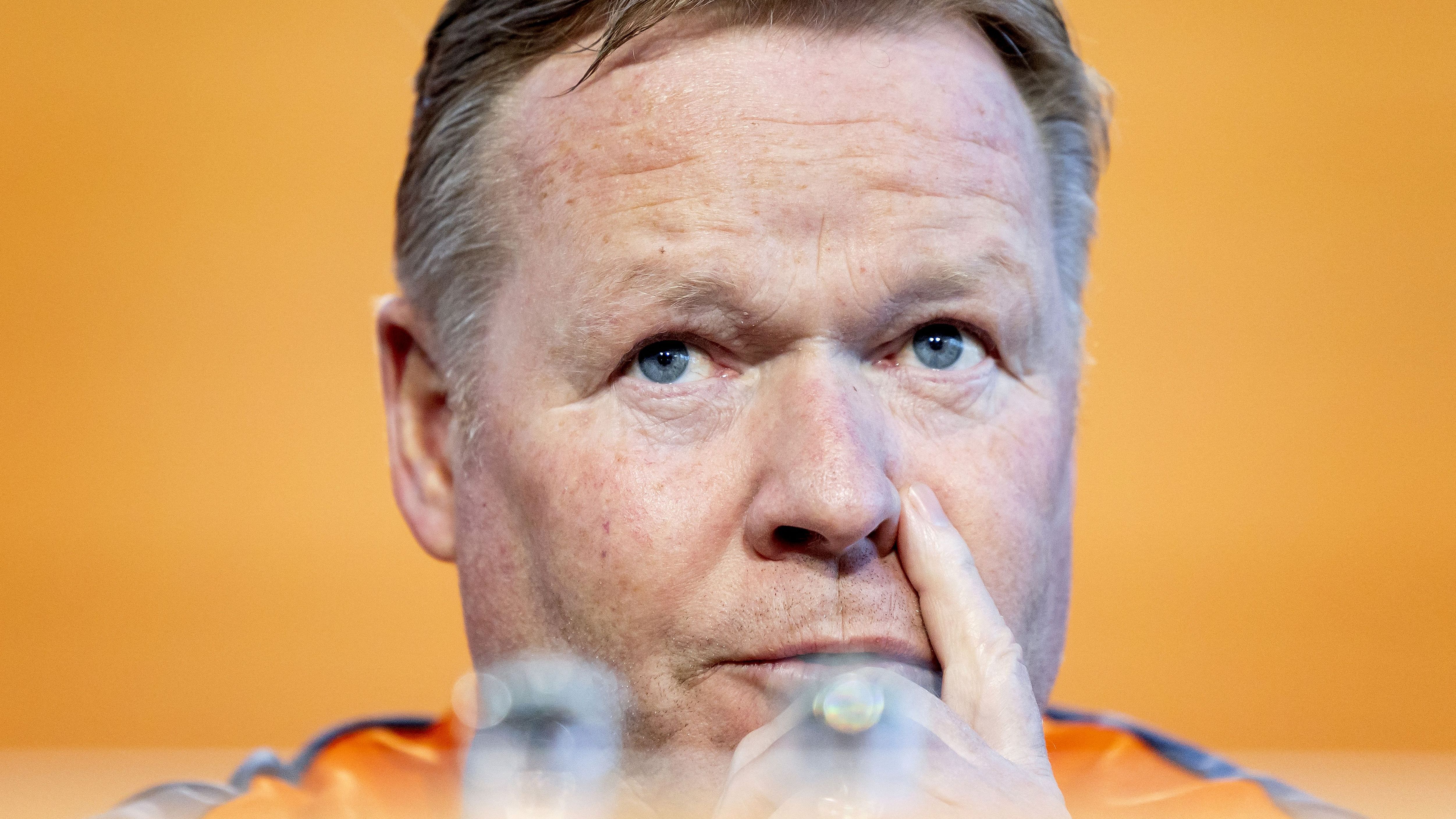 FBL-EUR-NATIONS-NED-PRESSER