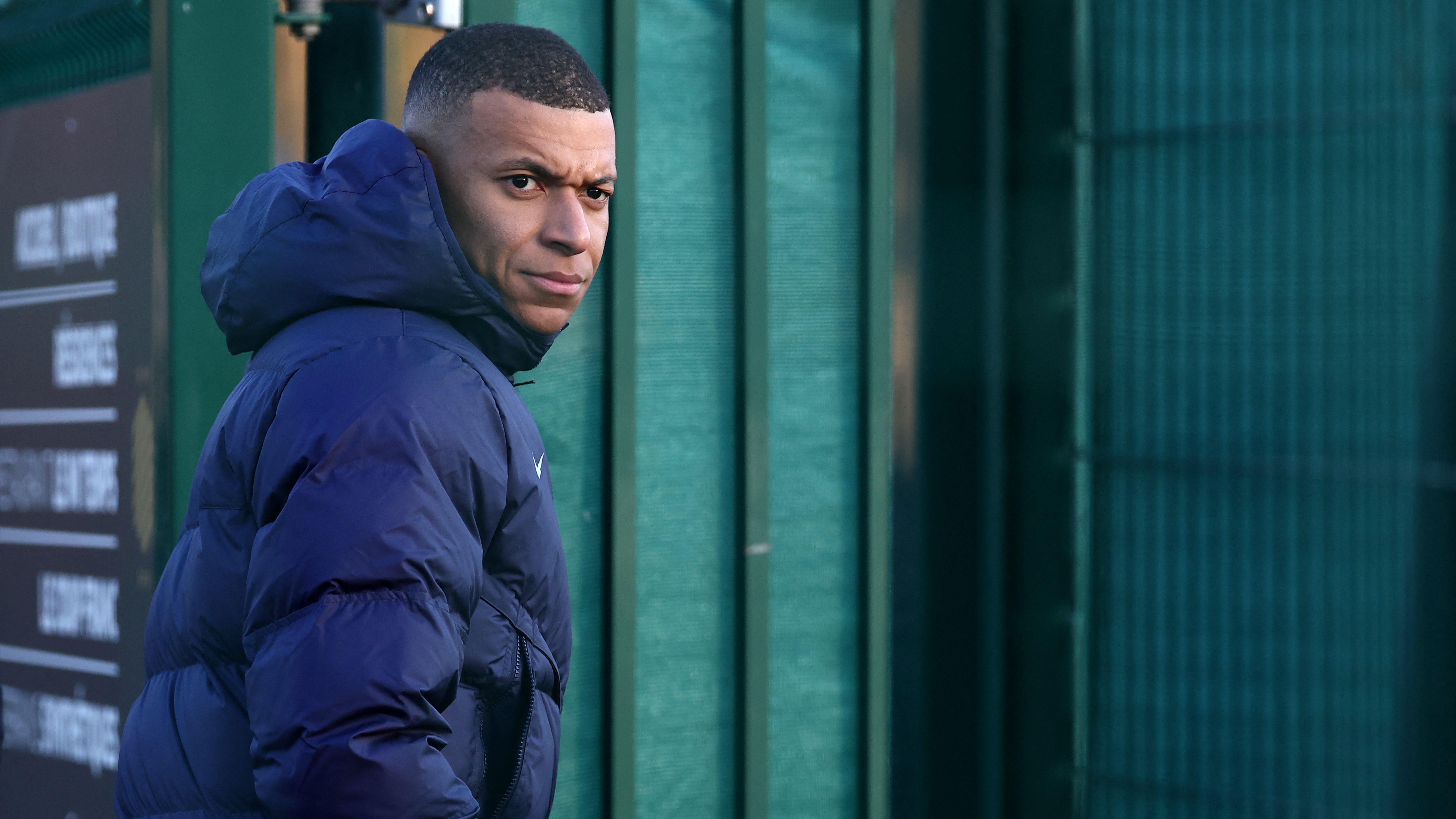 FBL-EUR-NATIONS-FRA-TRAINING