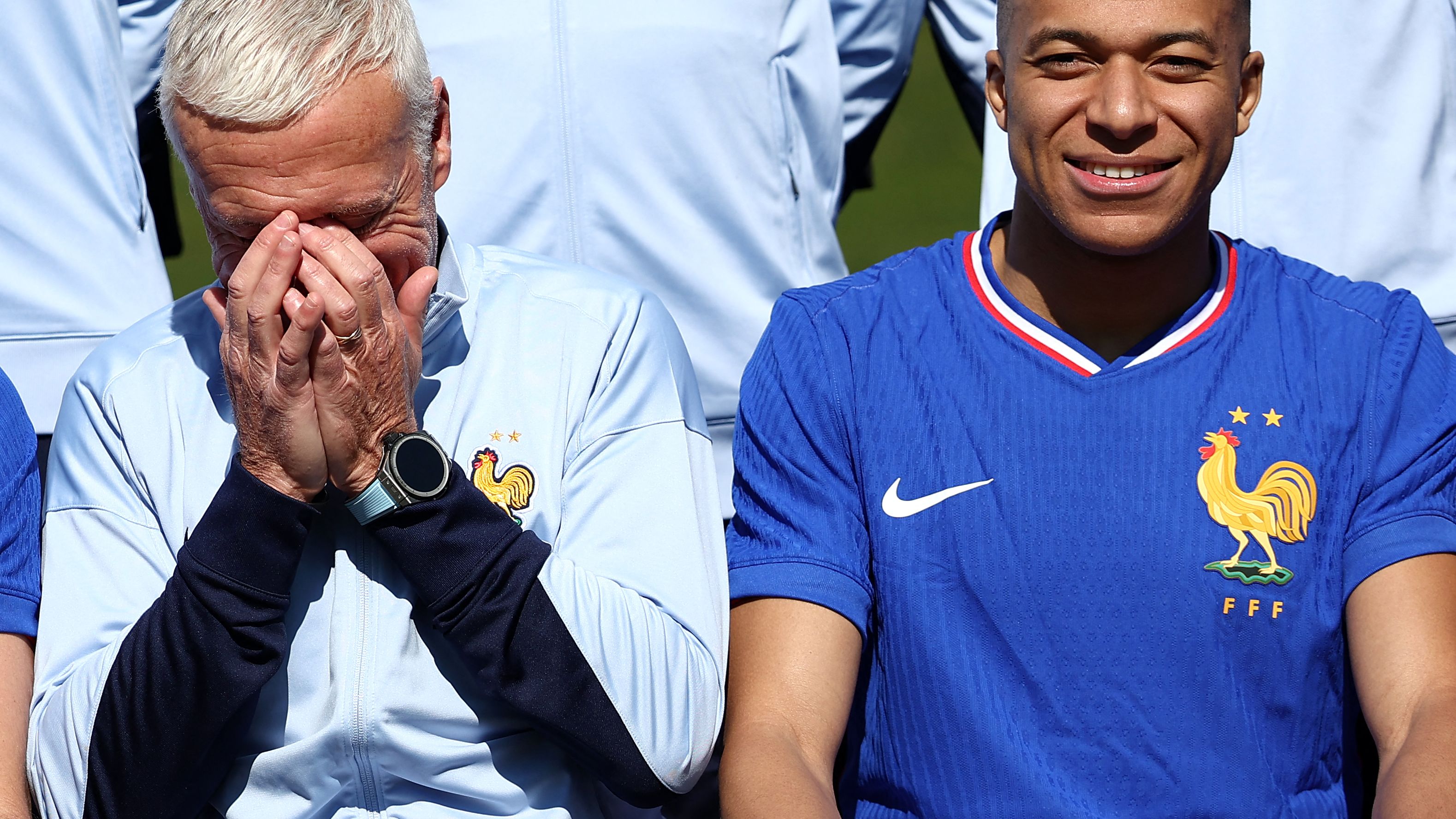 TOPSHOT-FBL-EUR-NATIONS-FRA