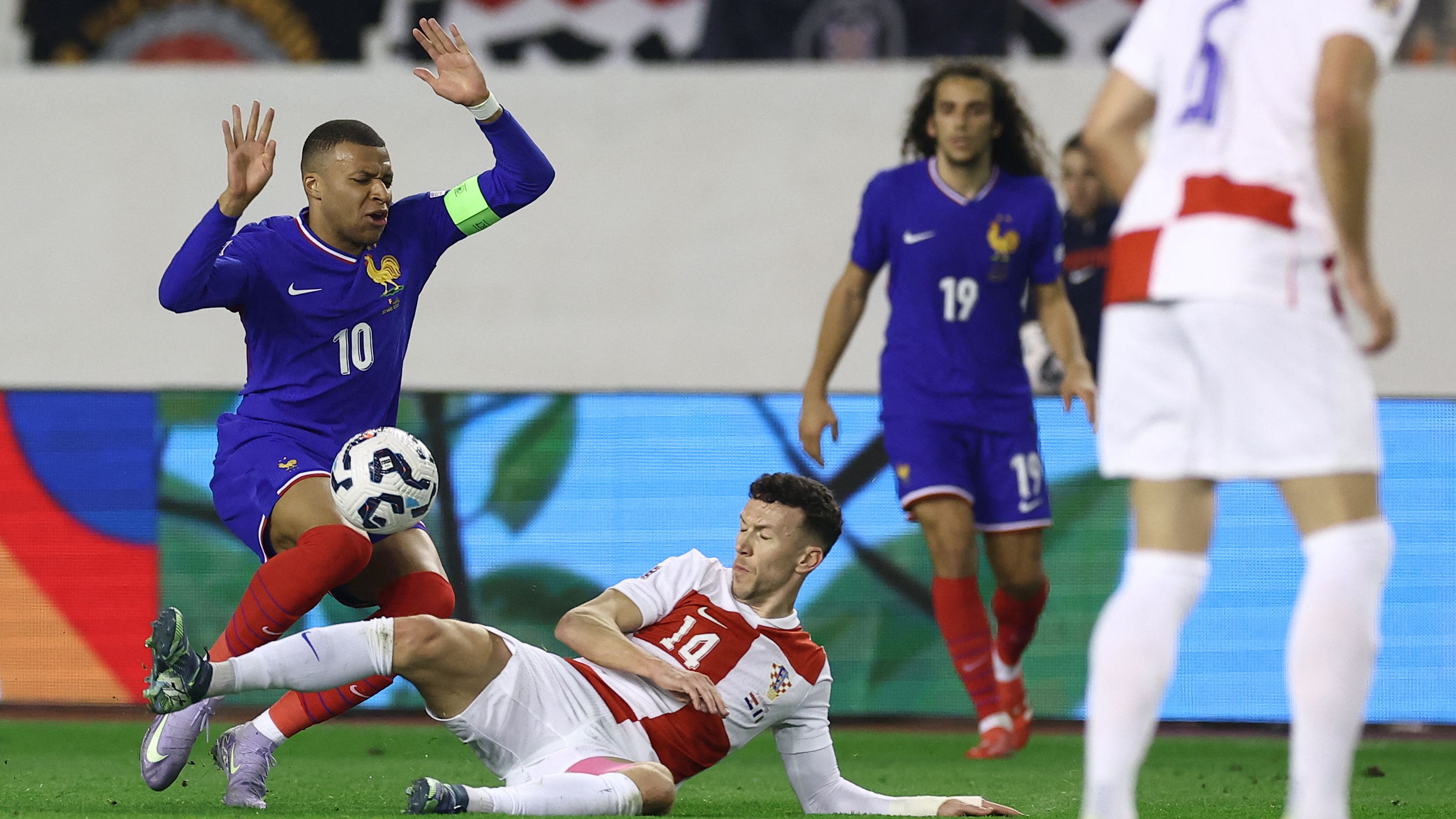 FBL-EUR-NATIONS-CRO-FRA