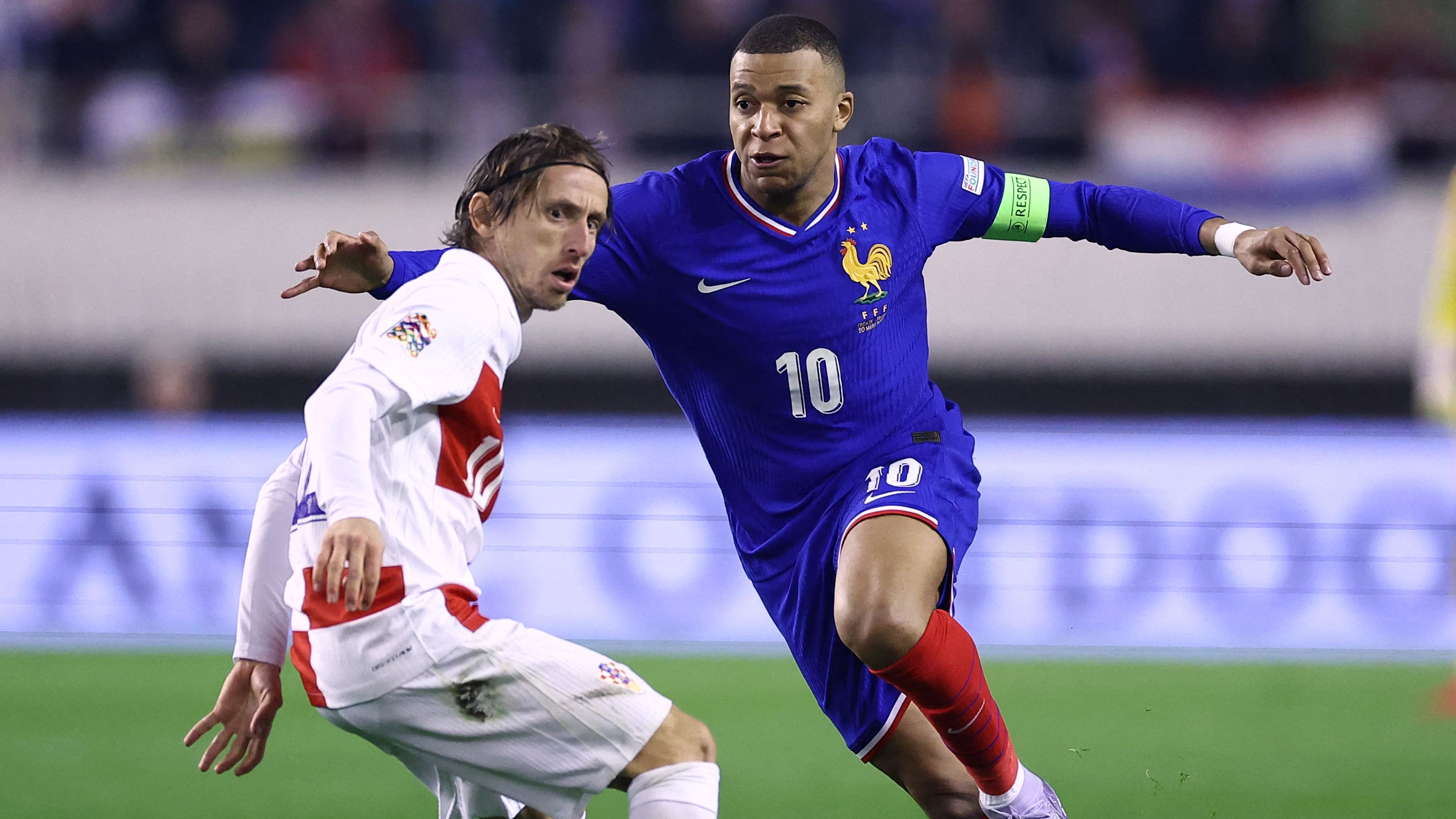 TOPSHOT-FBL-EUR-NATIONS-CRO-FRA