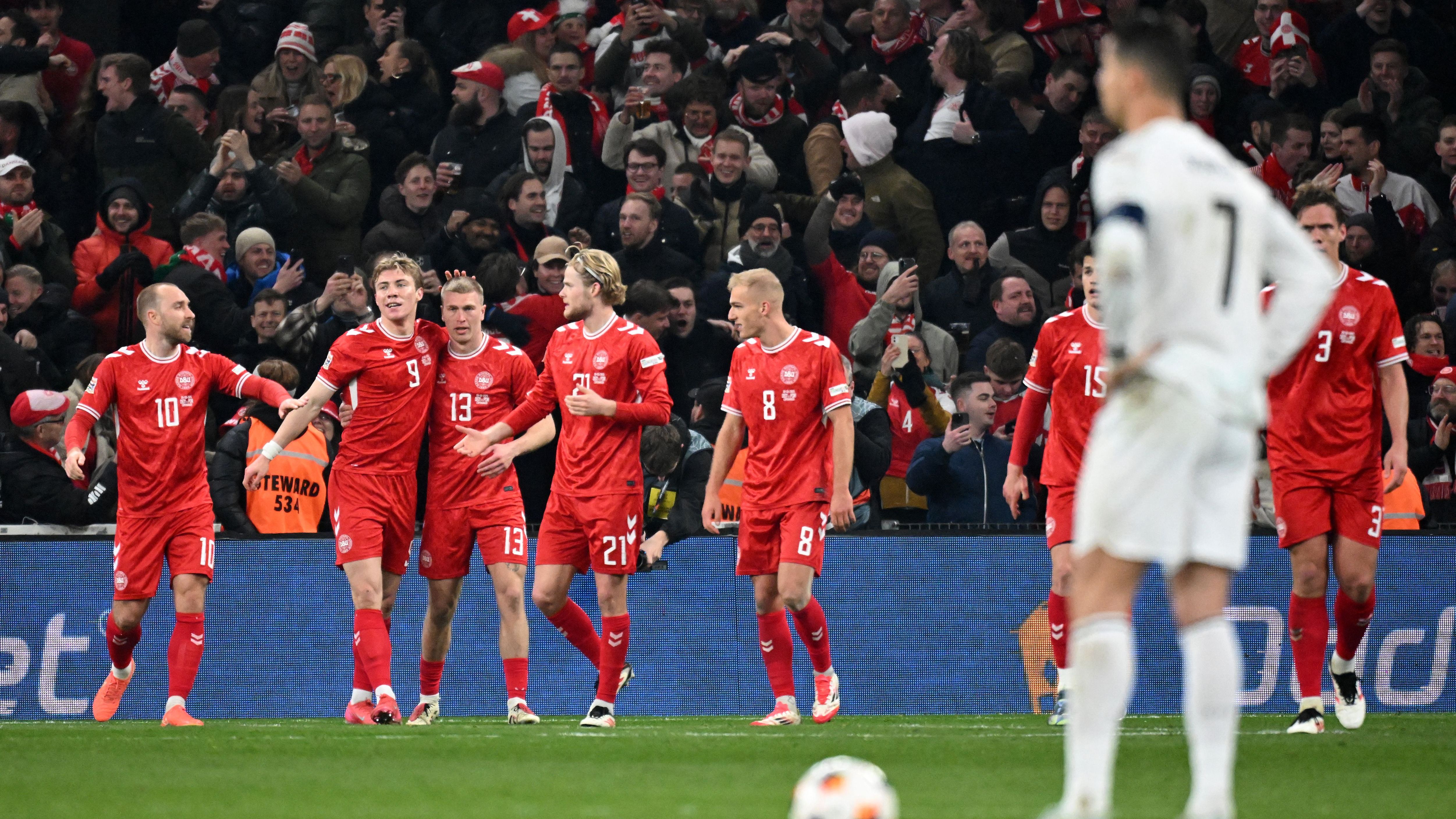 FBL-EUR-NATIONS-DEN-POR