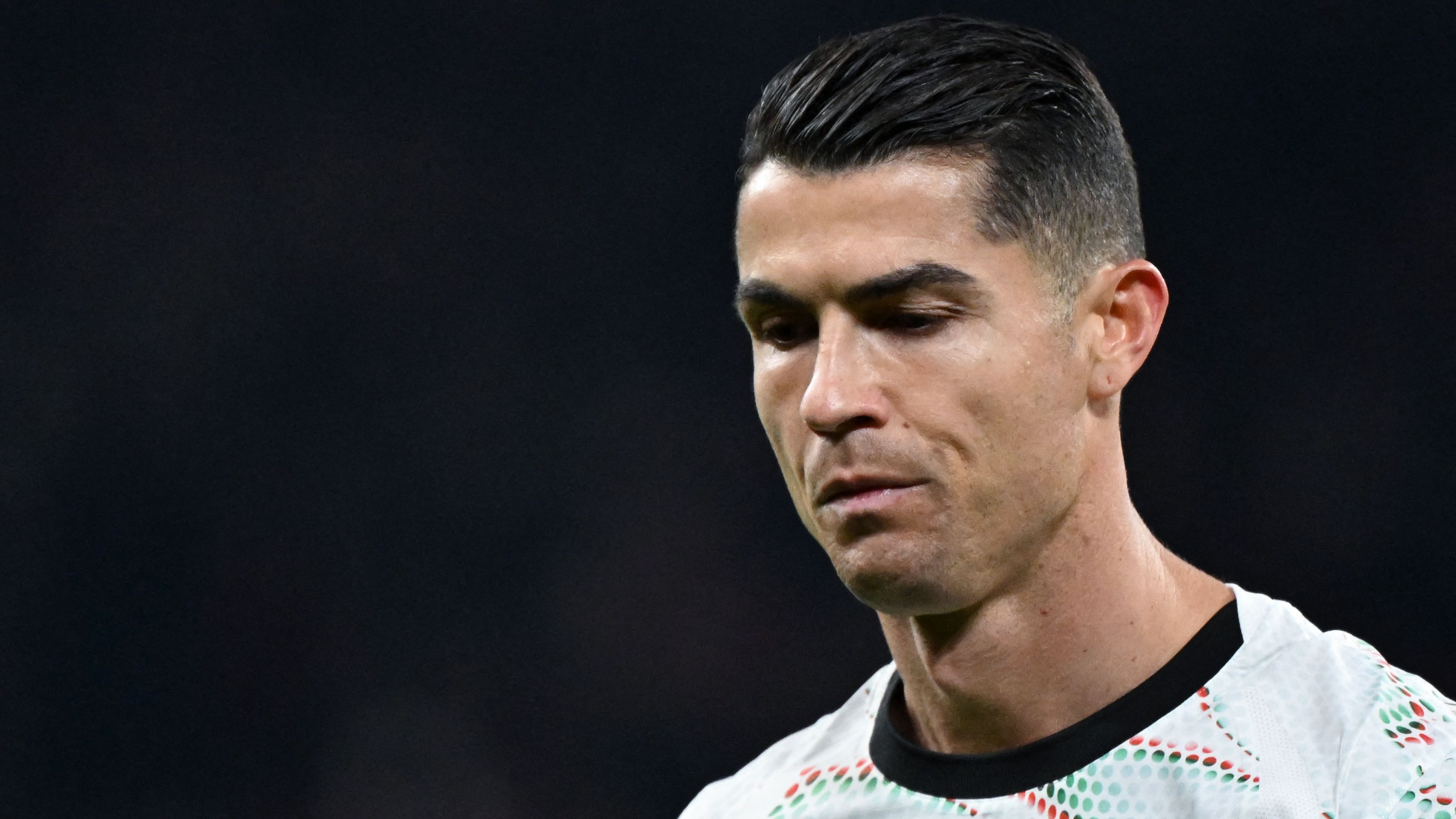 "Stellen Sie mir keine Frage": Verärgerter Cristiano Ronaldo knöpft sich Reporter auf Pressekonferenz vor