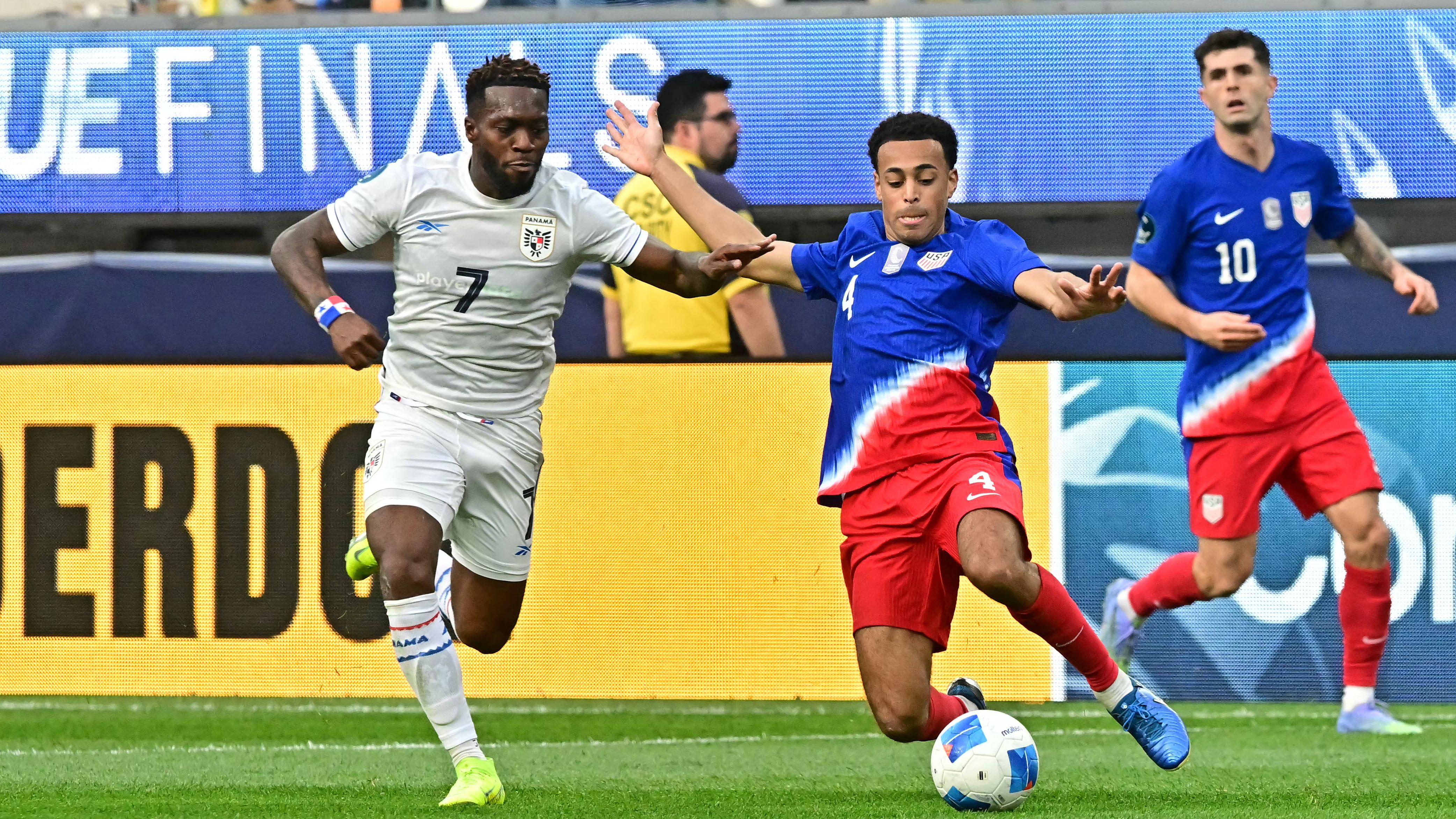 FBL-CONCACAF-NATIONS-USA-PAN