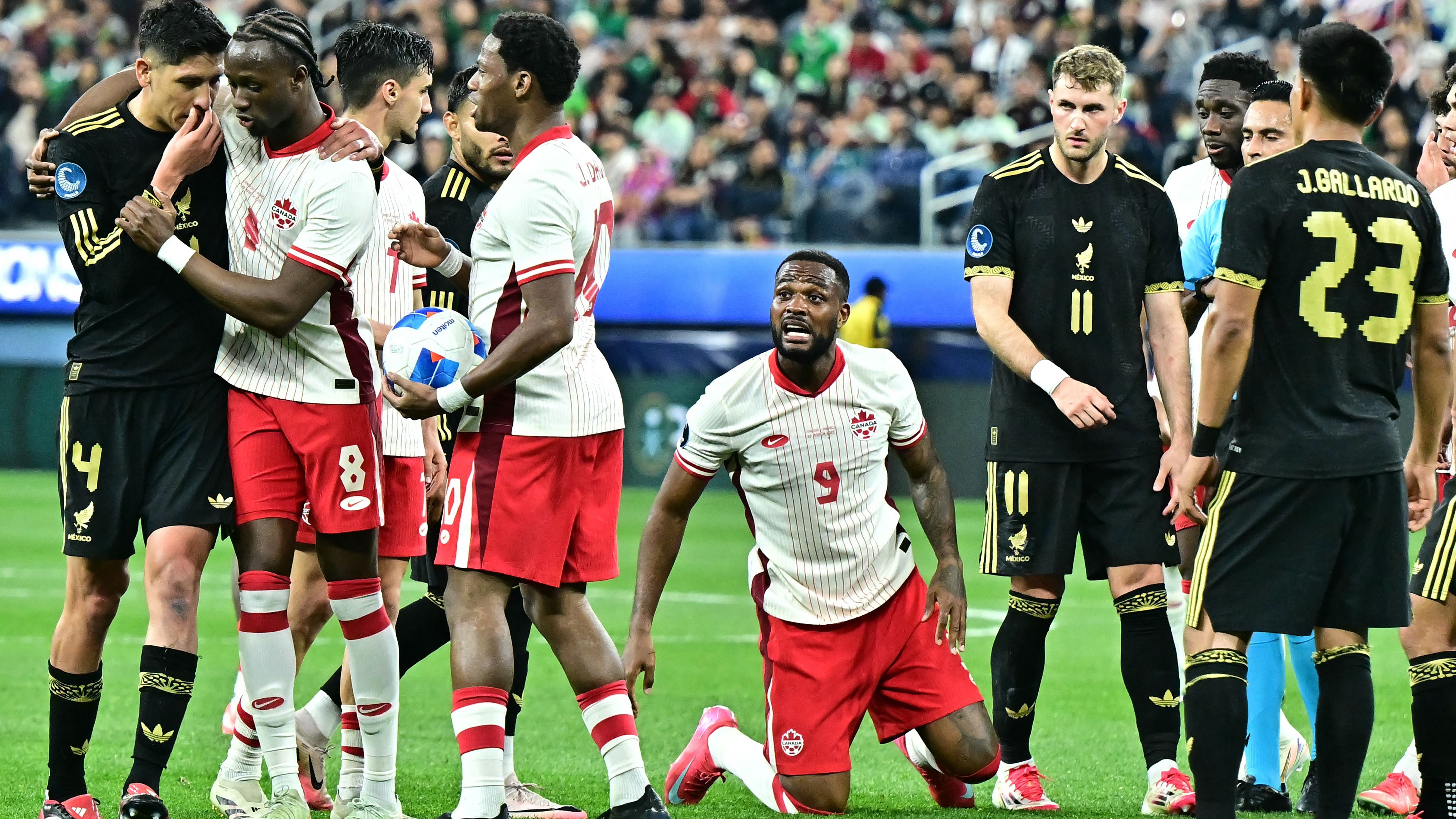 FBL-CONCACAF-NATIONS-CAN-MEX