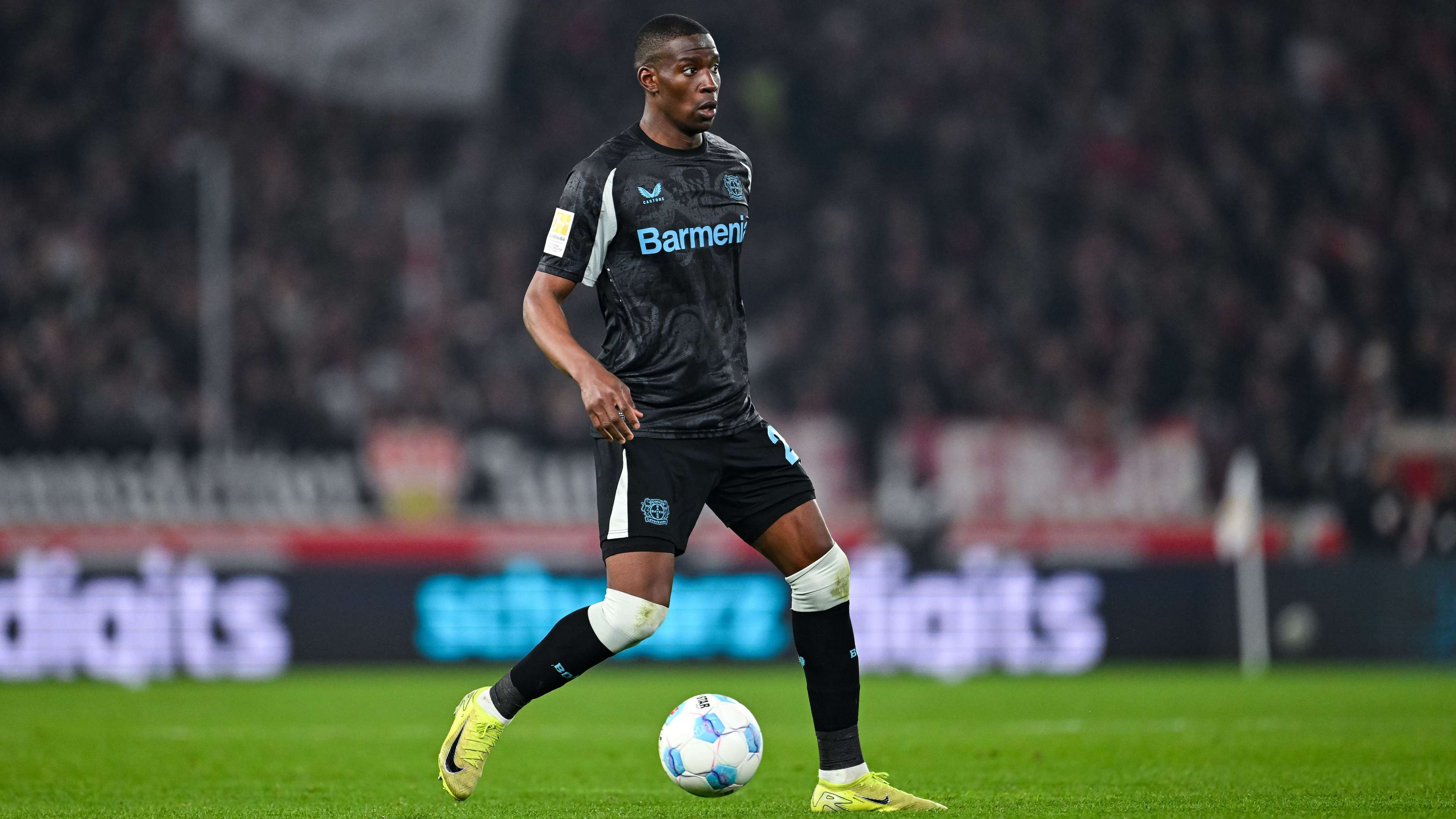 VfB Stuttgart v Bayer 04 Leverkusen - Bundesliga