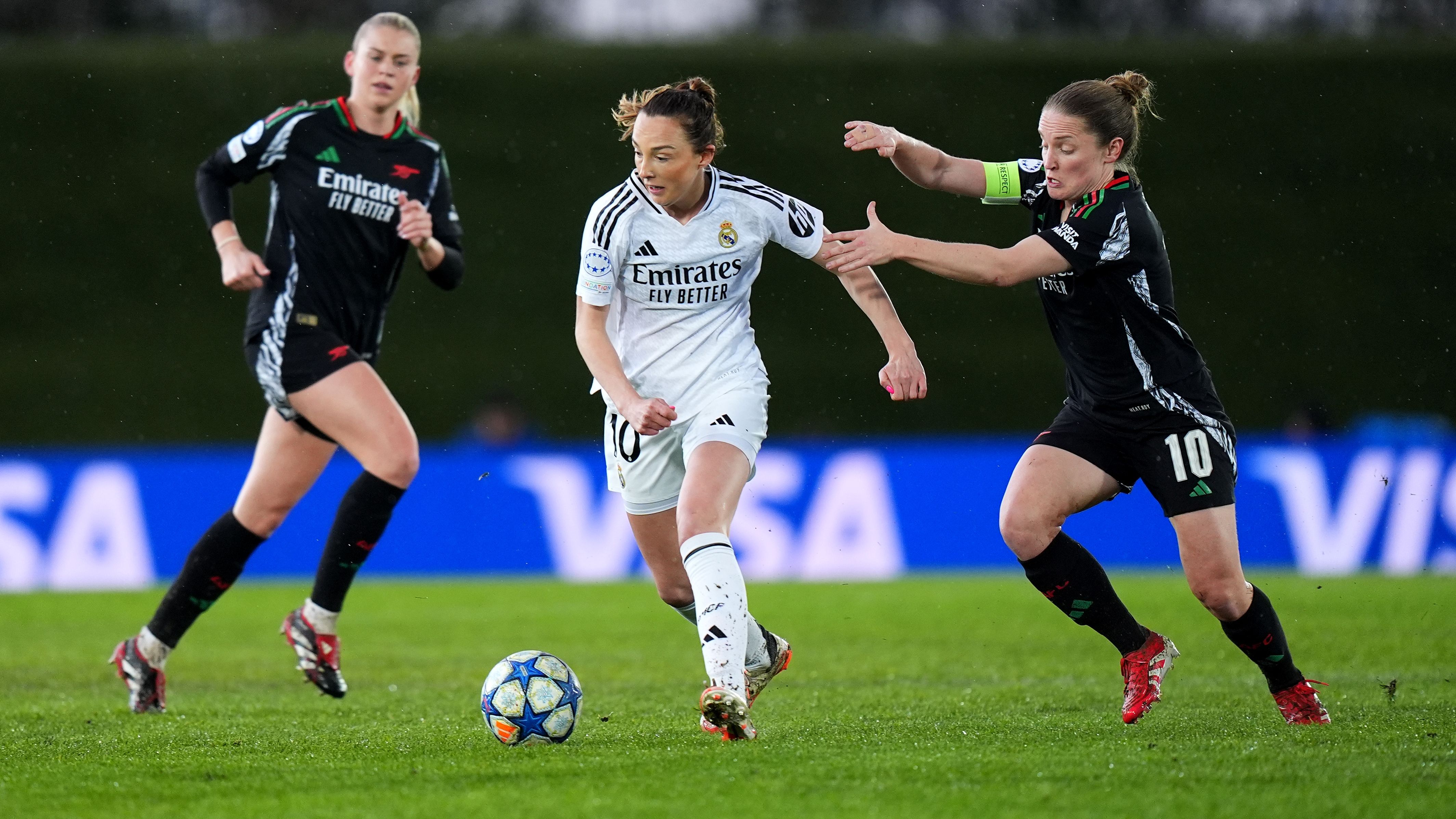 Real Madrid branded 'a f*cking disgrace' over terrible pitch that 'non-league referees would inspect and call off' for Women's Champions League win over Arsenal - with Gunners urged to make complaint to UEFA | Goal.com UK