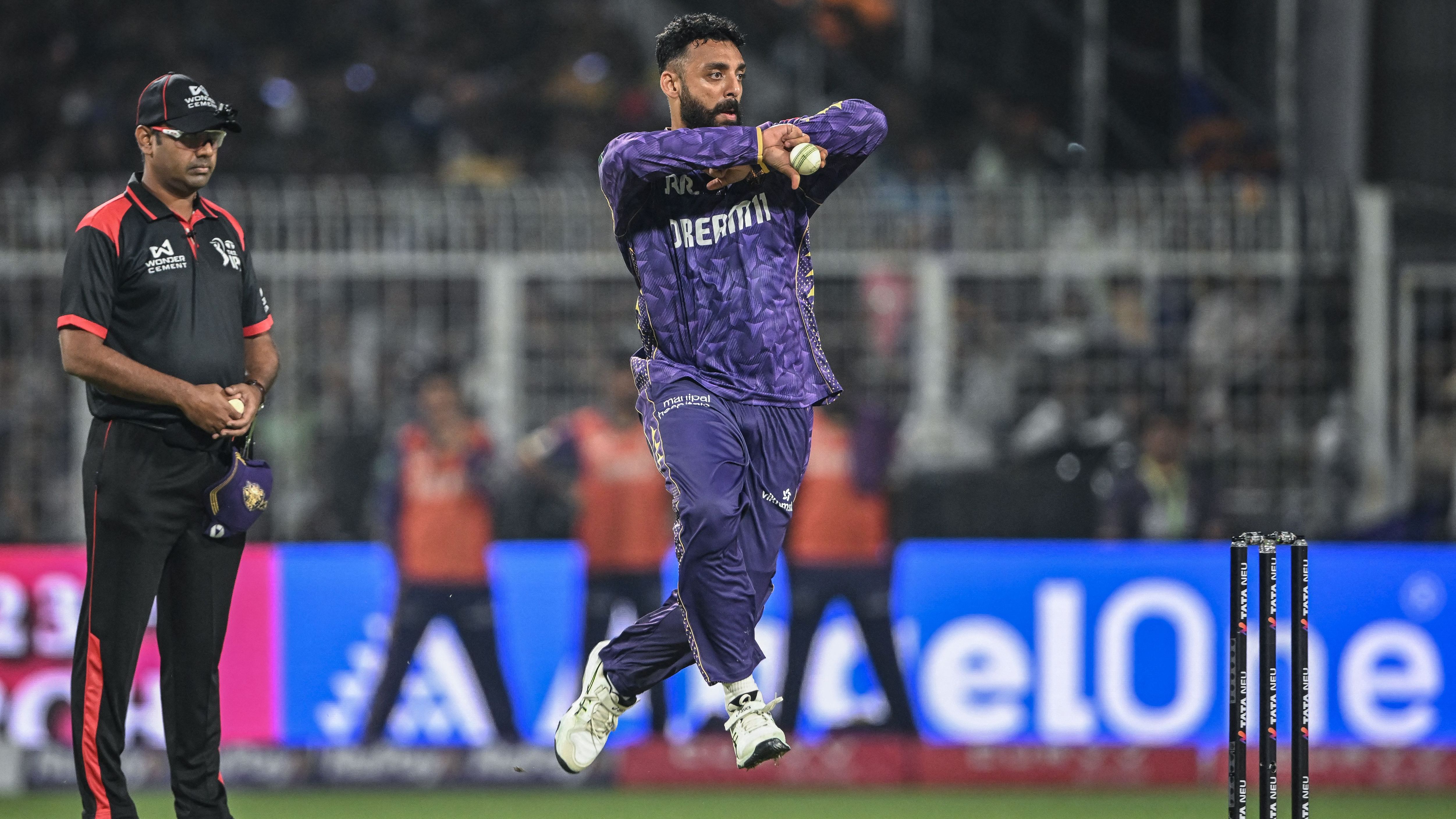 CRICKET-IND-IPL-T20-KOLKATA-BENGALURU