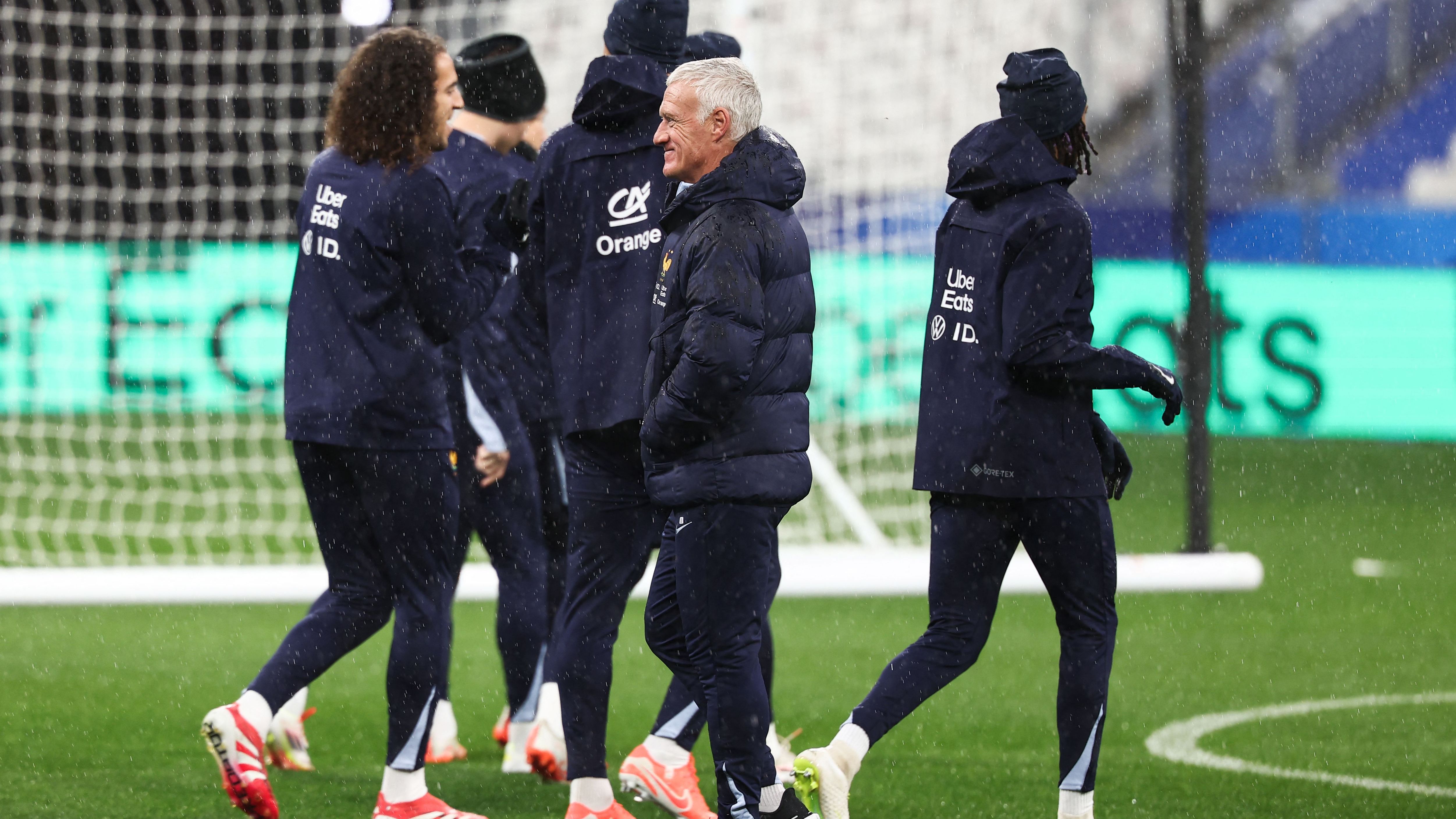 FBL-EUR-NATIONS-FRA-TRAINING