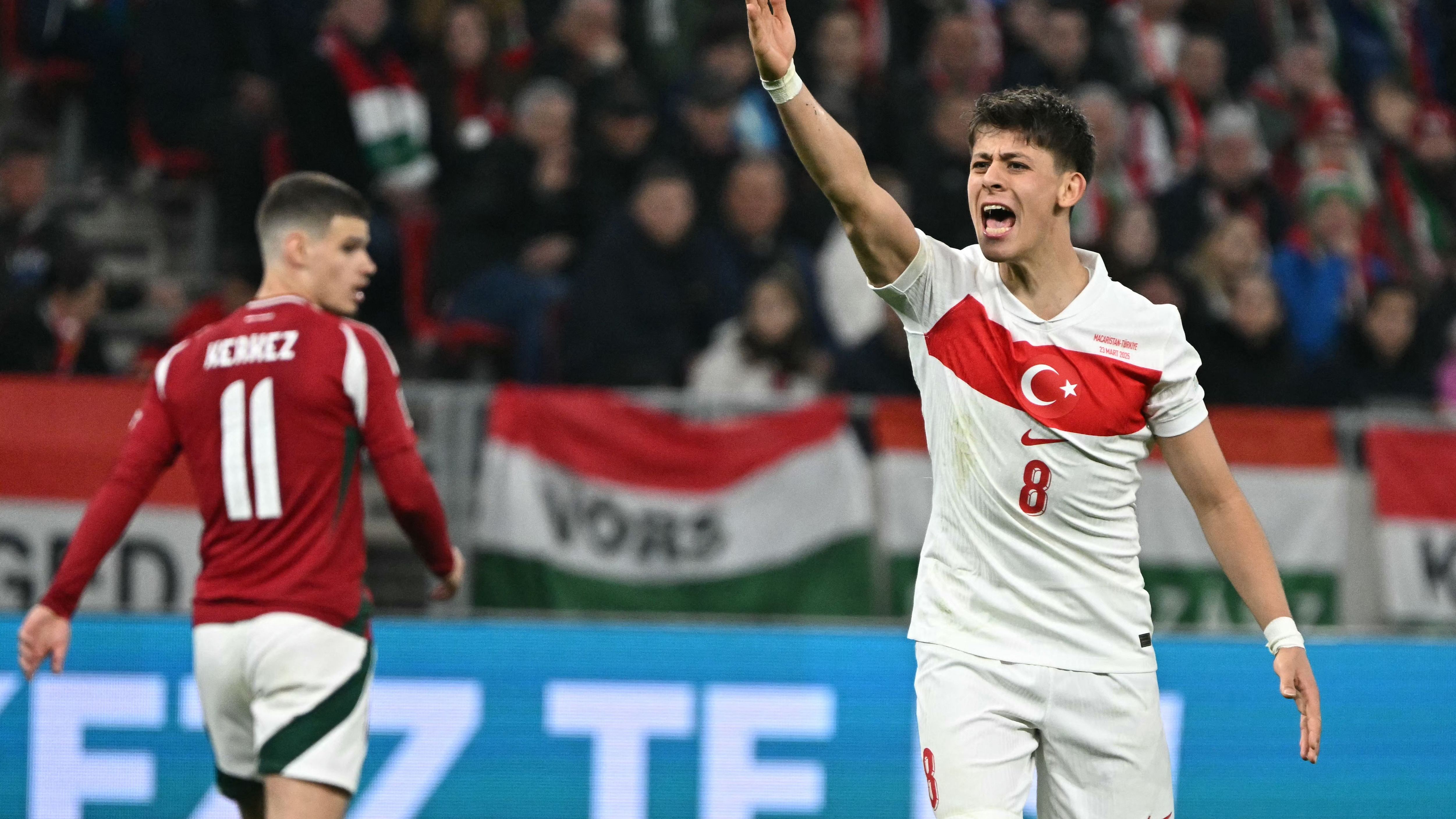 FBL-EUR-NATIONS-HUN-TUR