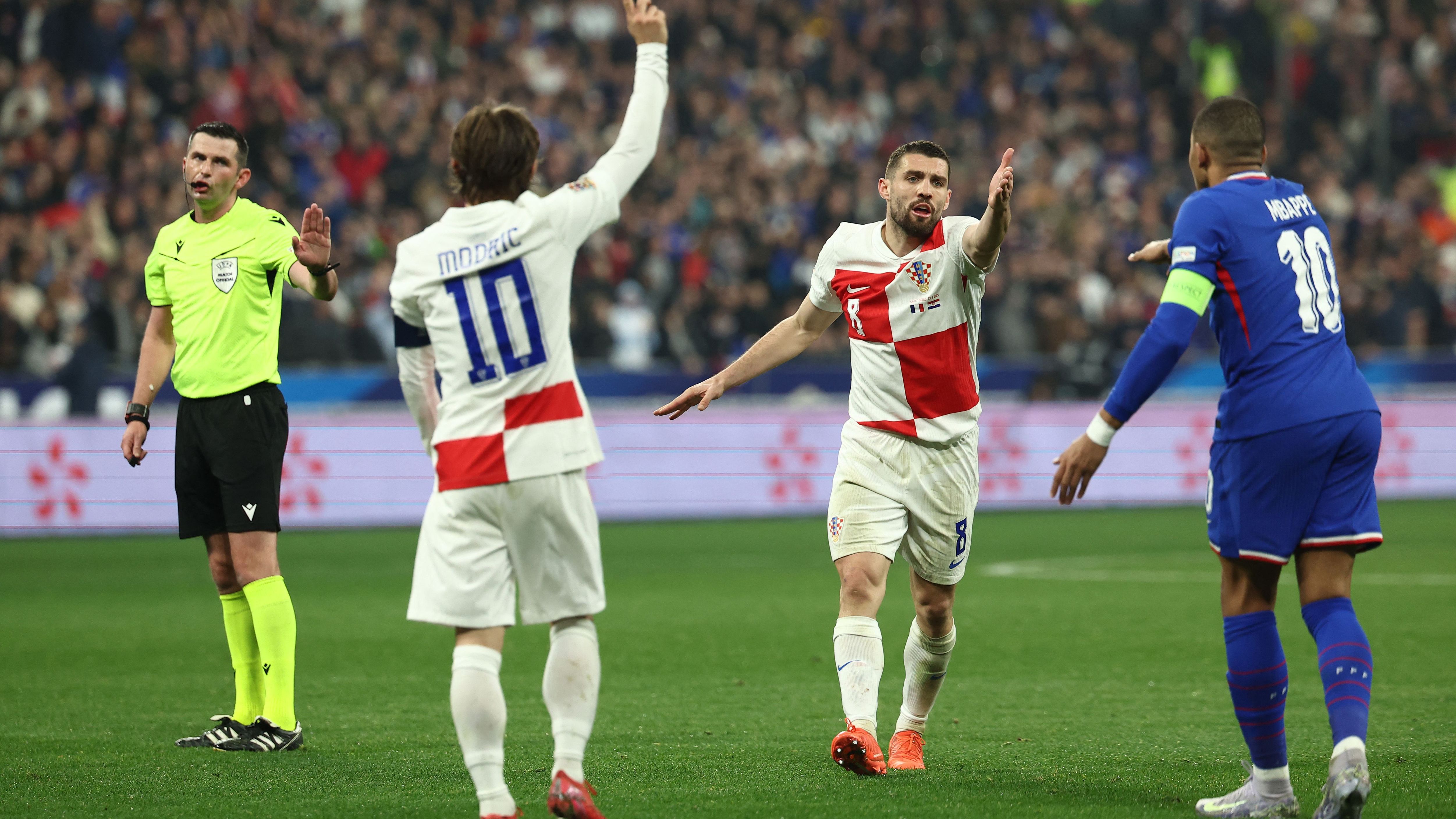 FBL-EUR-NATIONS-FRA-CRO