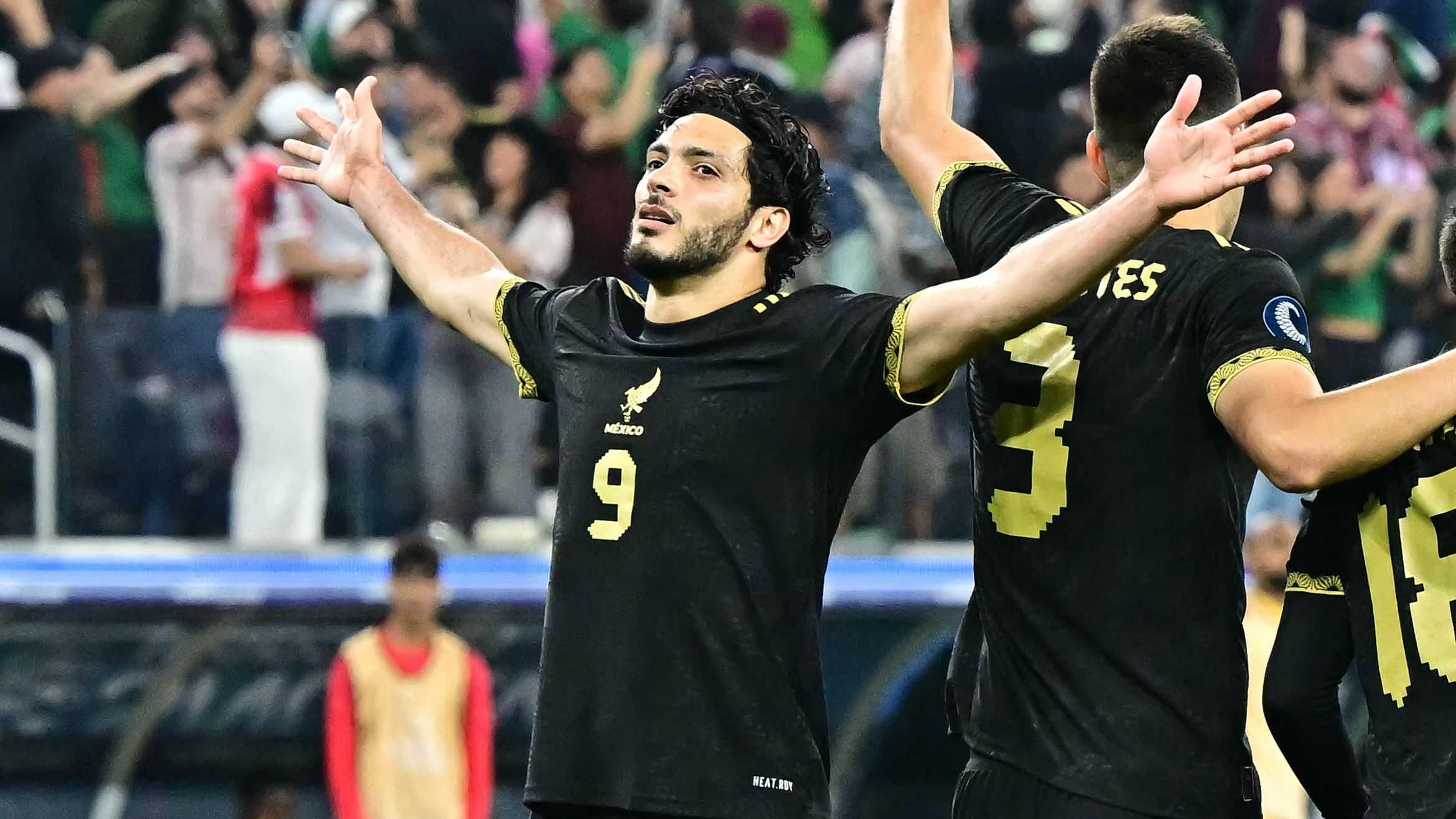 Raul Jimenez brace makes the difference as Mexico lift first CONCACAF Nations League trophy with win over Panama | Goal.com UK