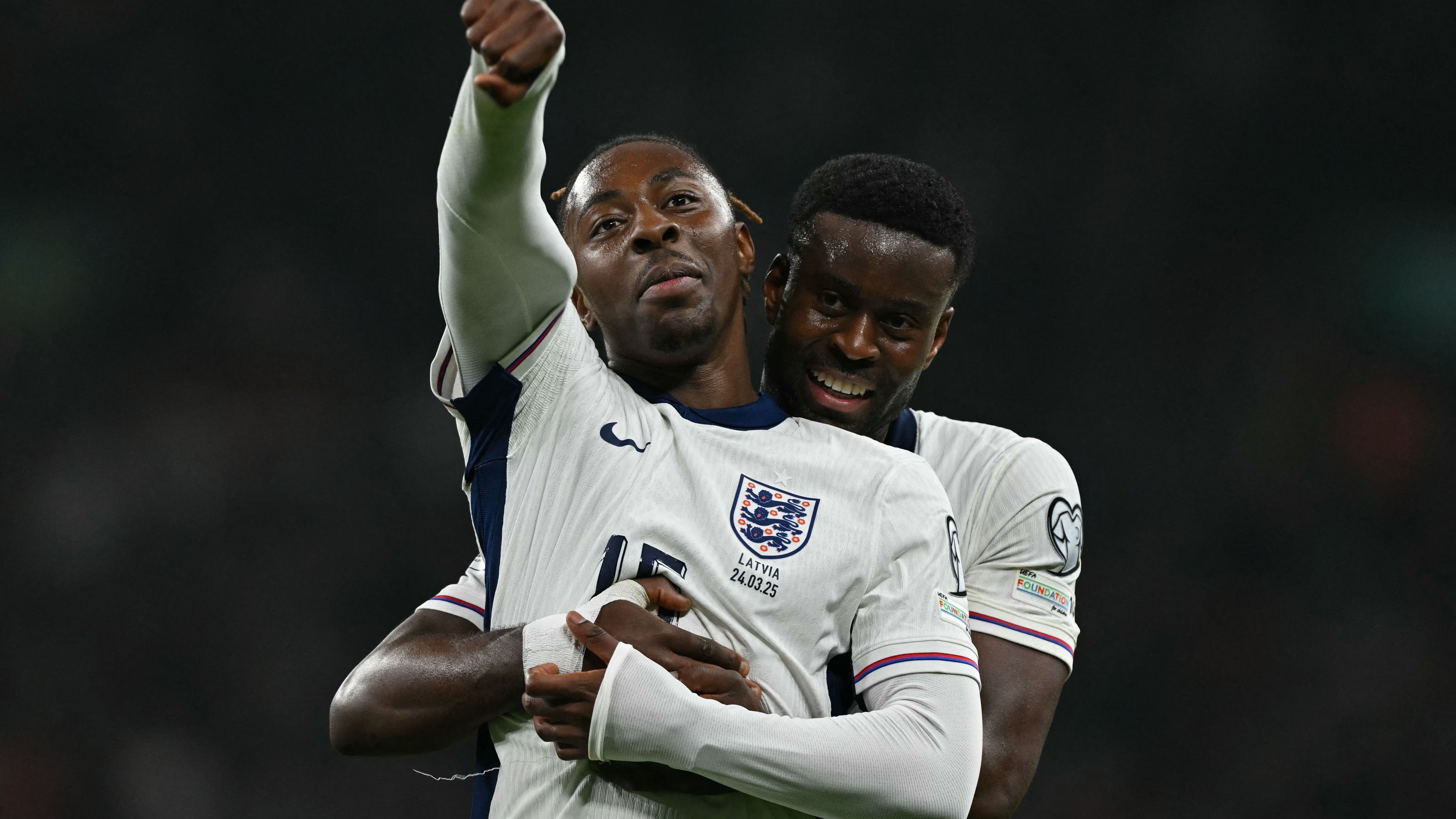 TOPSHOT-FBL-WC-EUR-2026-QUALIFIERS-ENG-LAT