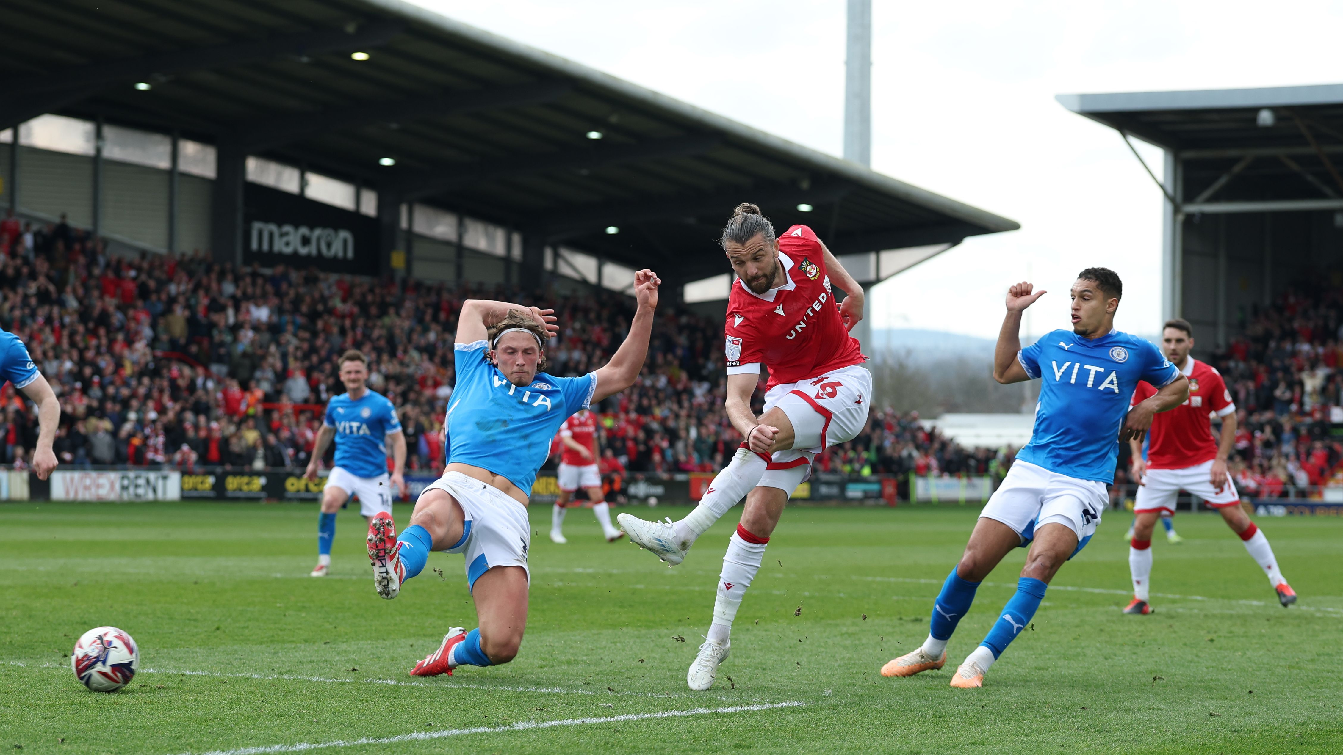 Wrexham AFC v Stockport County FC - Sky Bet League One