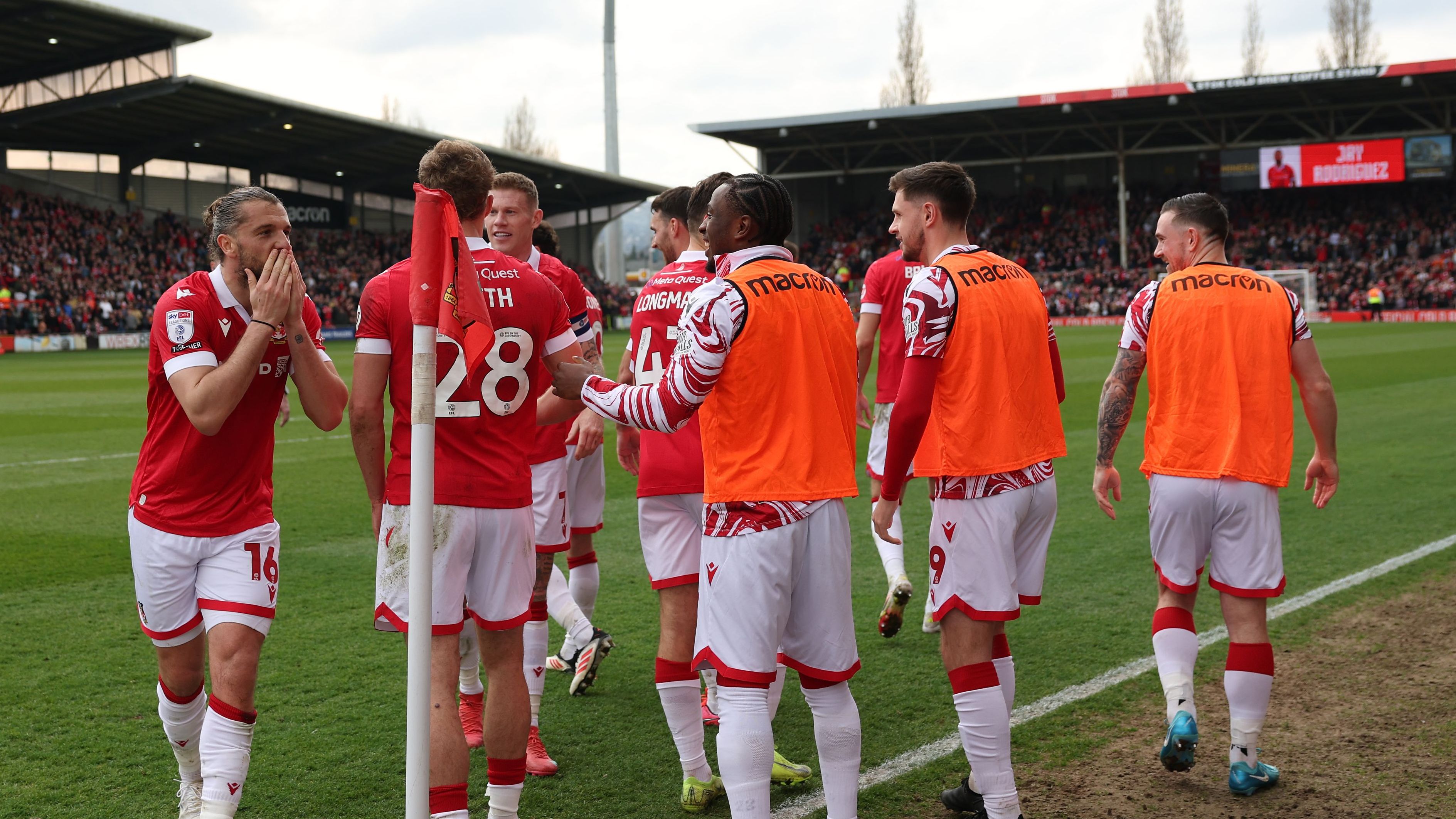 Wrexham AFC v Stockport County FC - Sky Bet League One