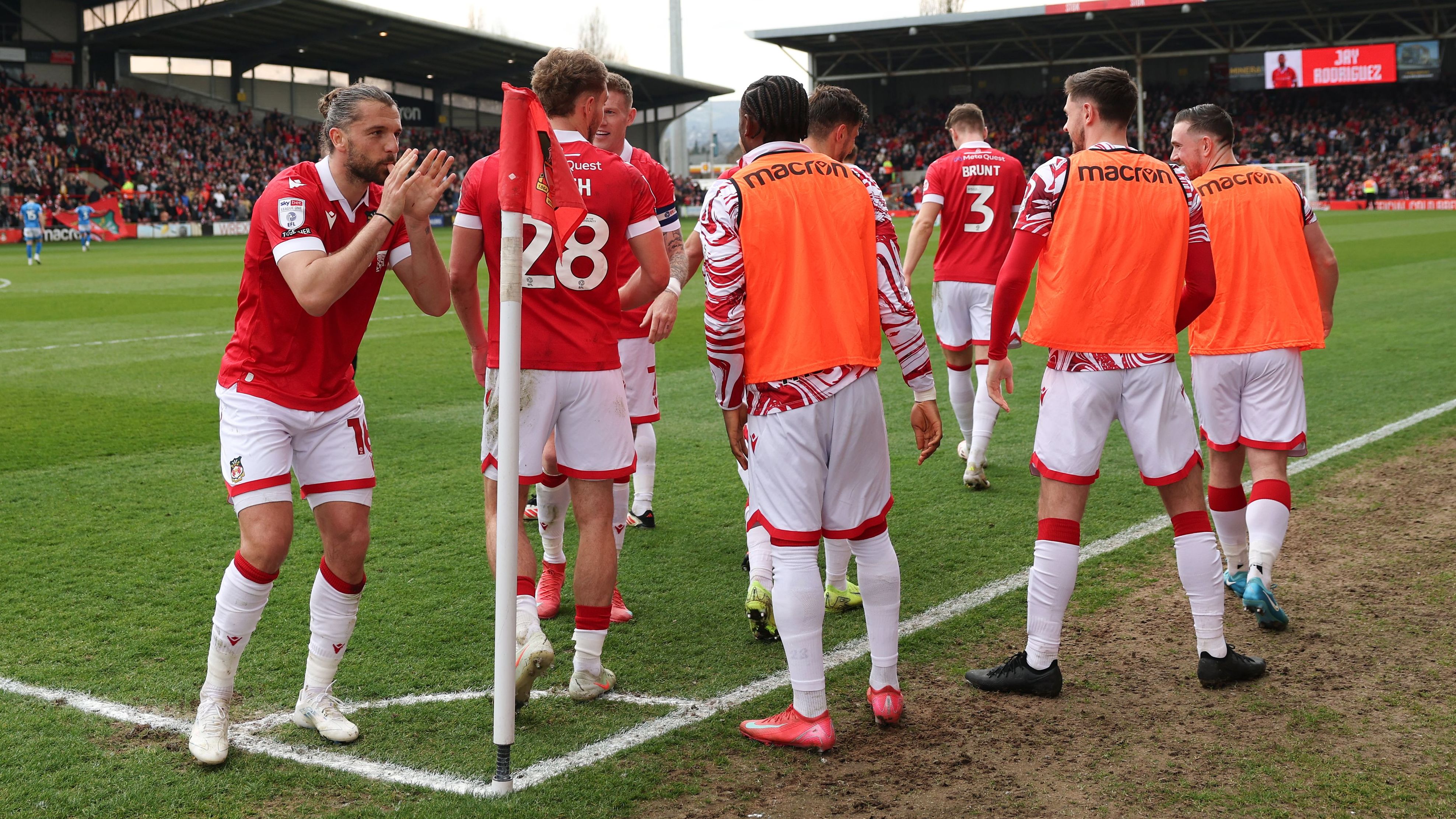 Wrexham AFC v Stockport County FC - Sky Bet League One