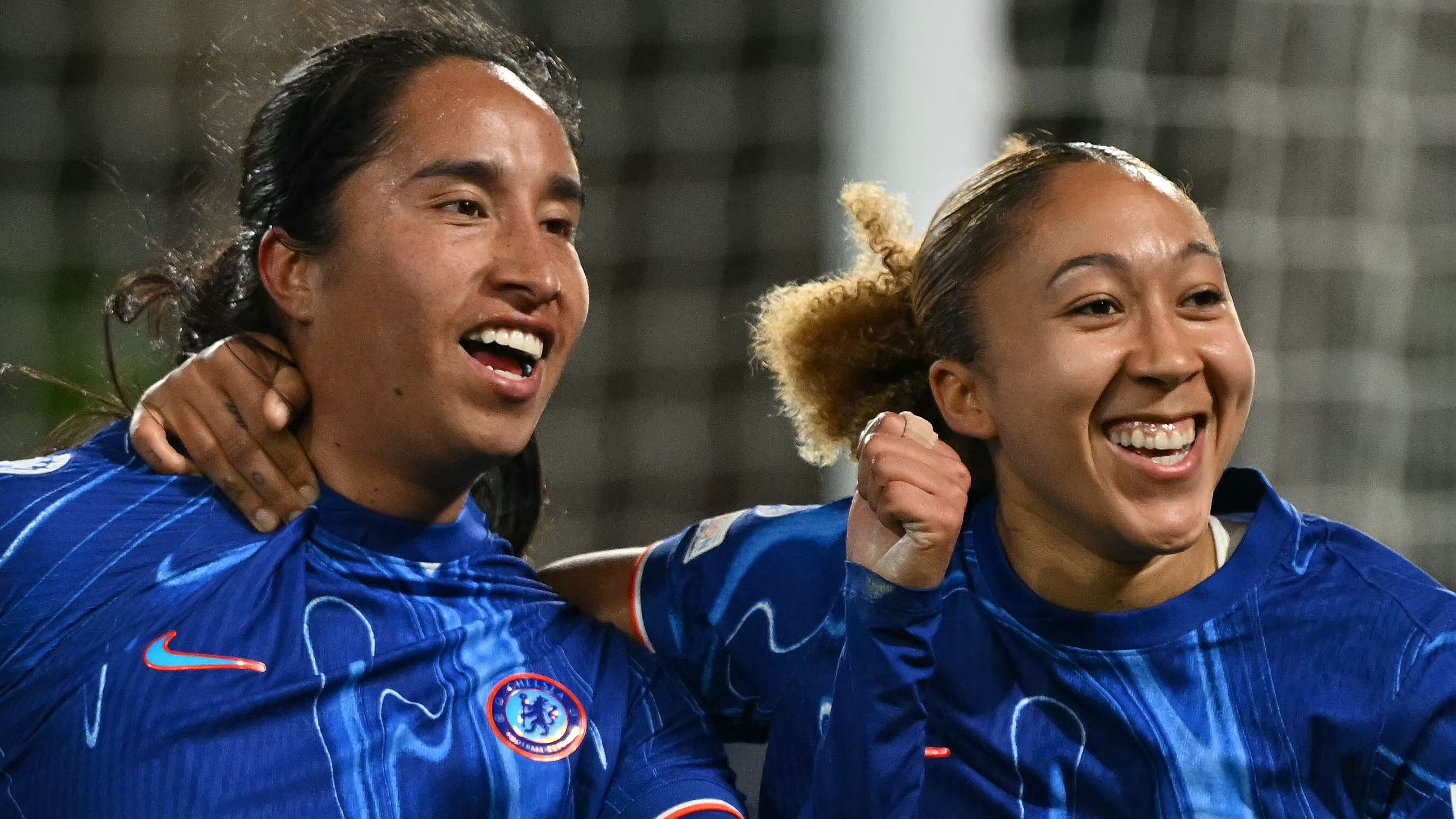 TOPSHOT-FBL-EUR-C1-WOMEN-CHELSEA-MAN CITY